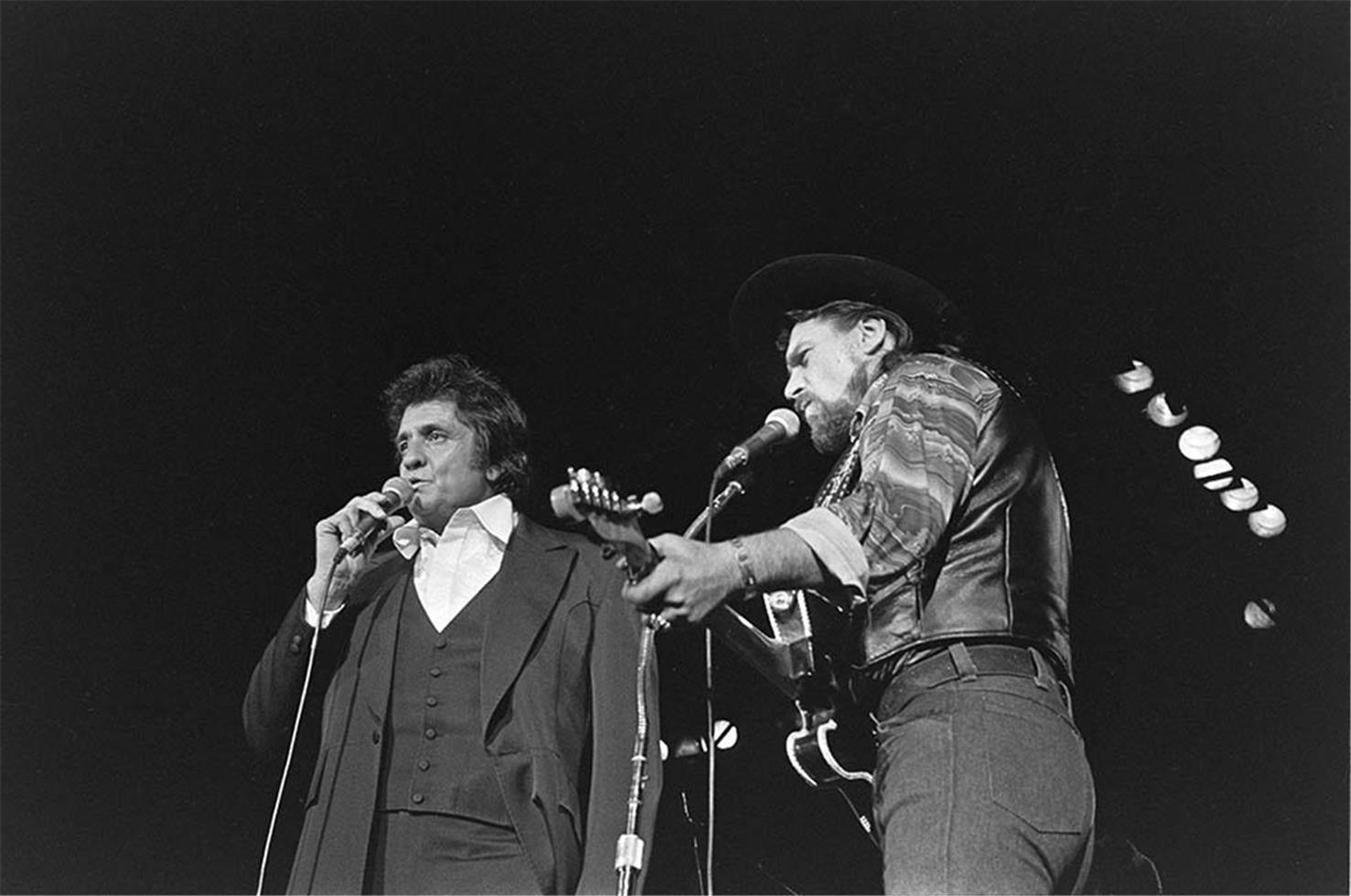  Charlyn Zlotnik Black and White Photograph - Waylon Jennings and Johnny Cash, 1978