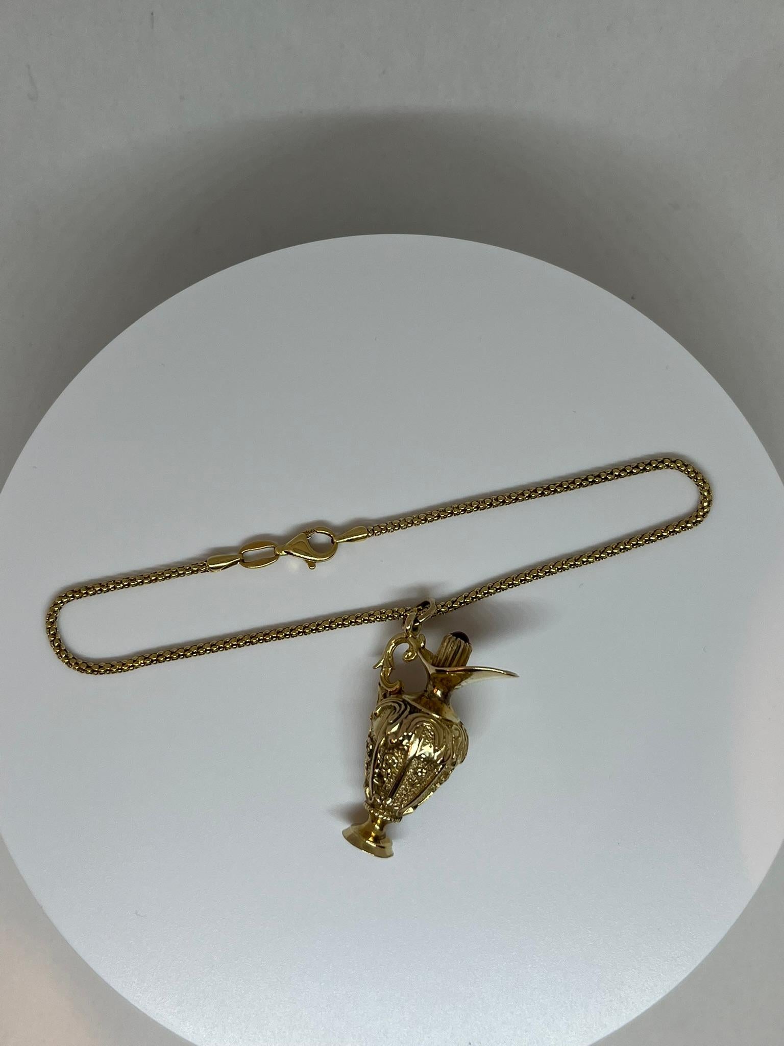Vintage 18 kt Gold Parfüm Amphore Charme. im Angebot 4