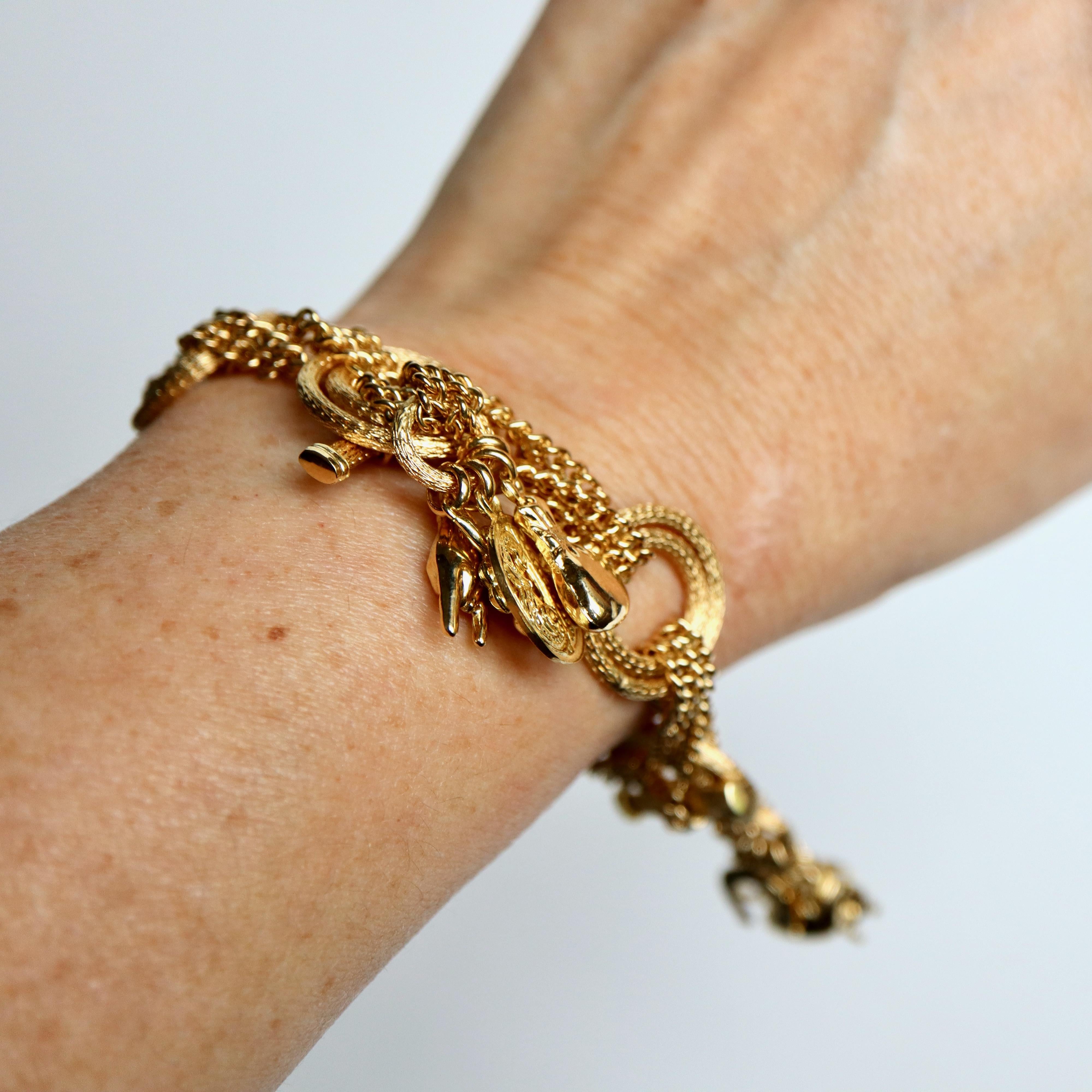 Charm-Armband aus 18 Karat Gelbgold im Angebot 7