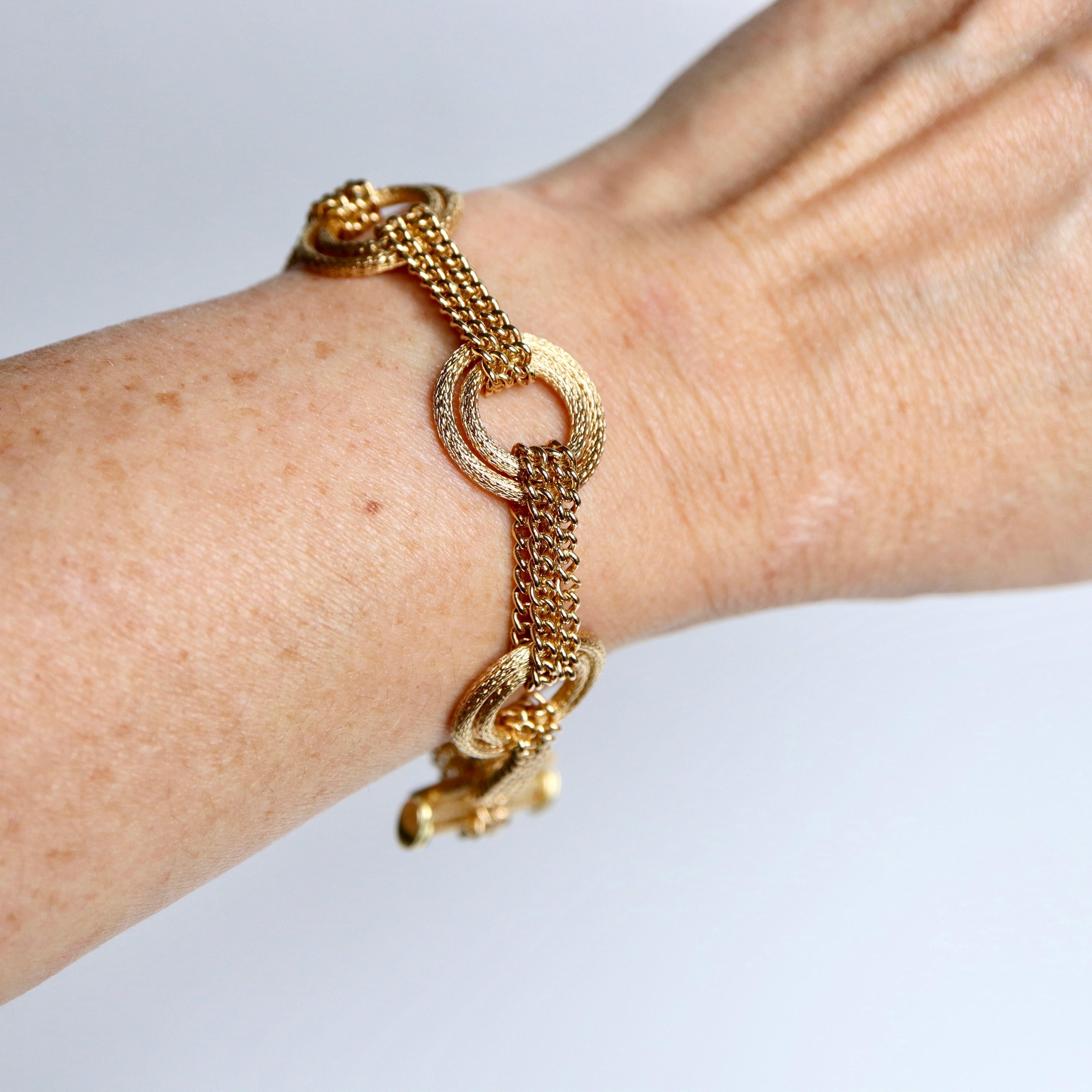 Charm-Armband aus 18 Karat Gelbgold im Angebot 5