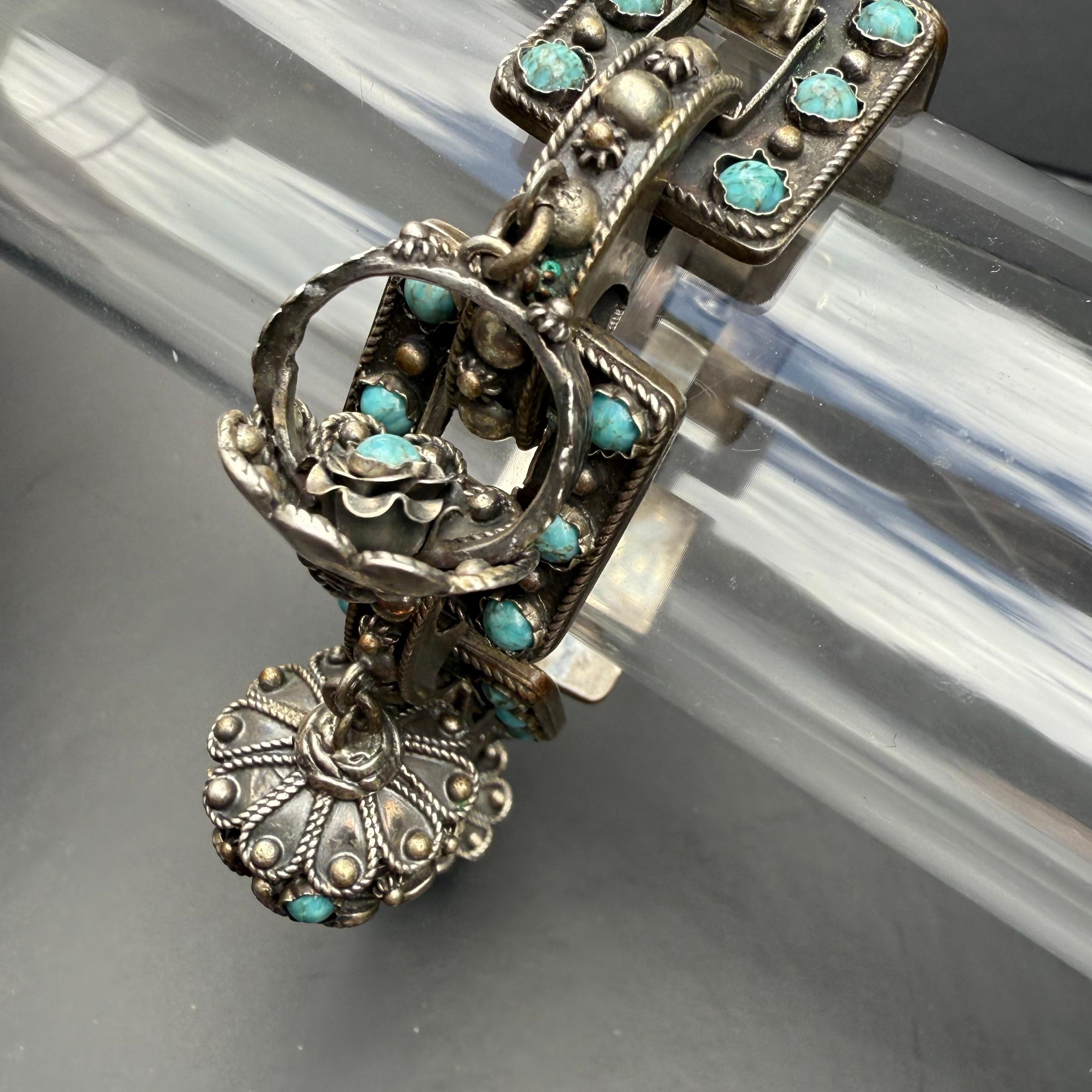 Charme  Bracelet néo- victorien du milieu du siècle dernier, Italie en vente 6