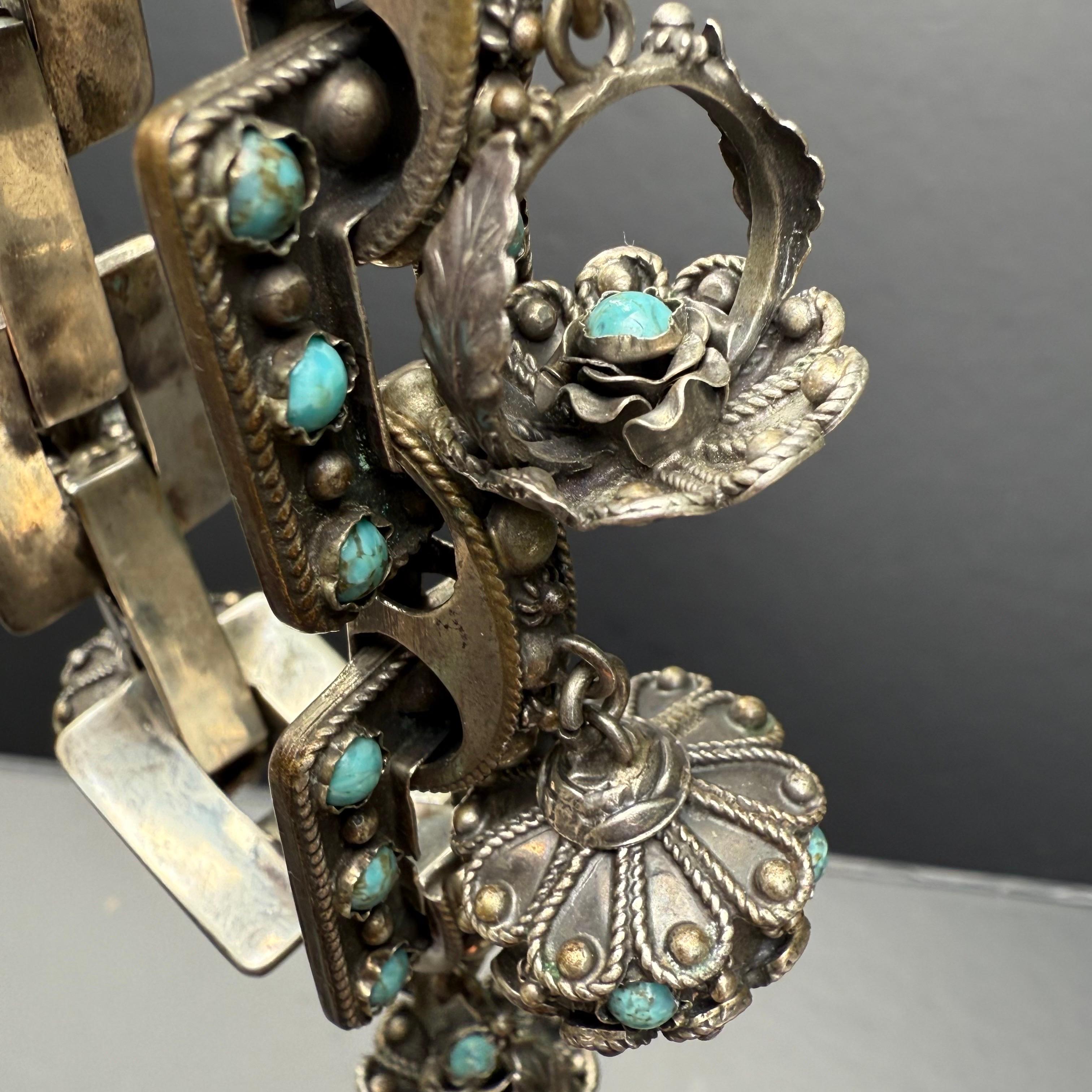 Charme  Bracelet néo- victorien du milieu du siècle dernier, Italie en vente 11