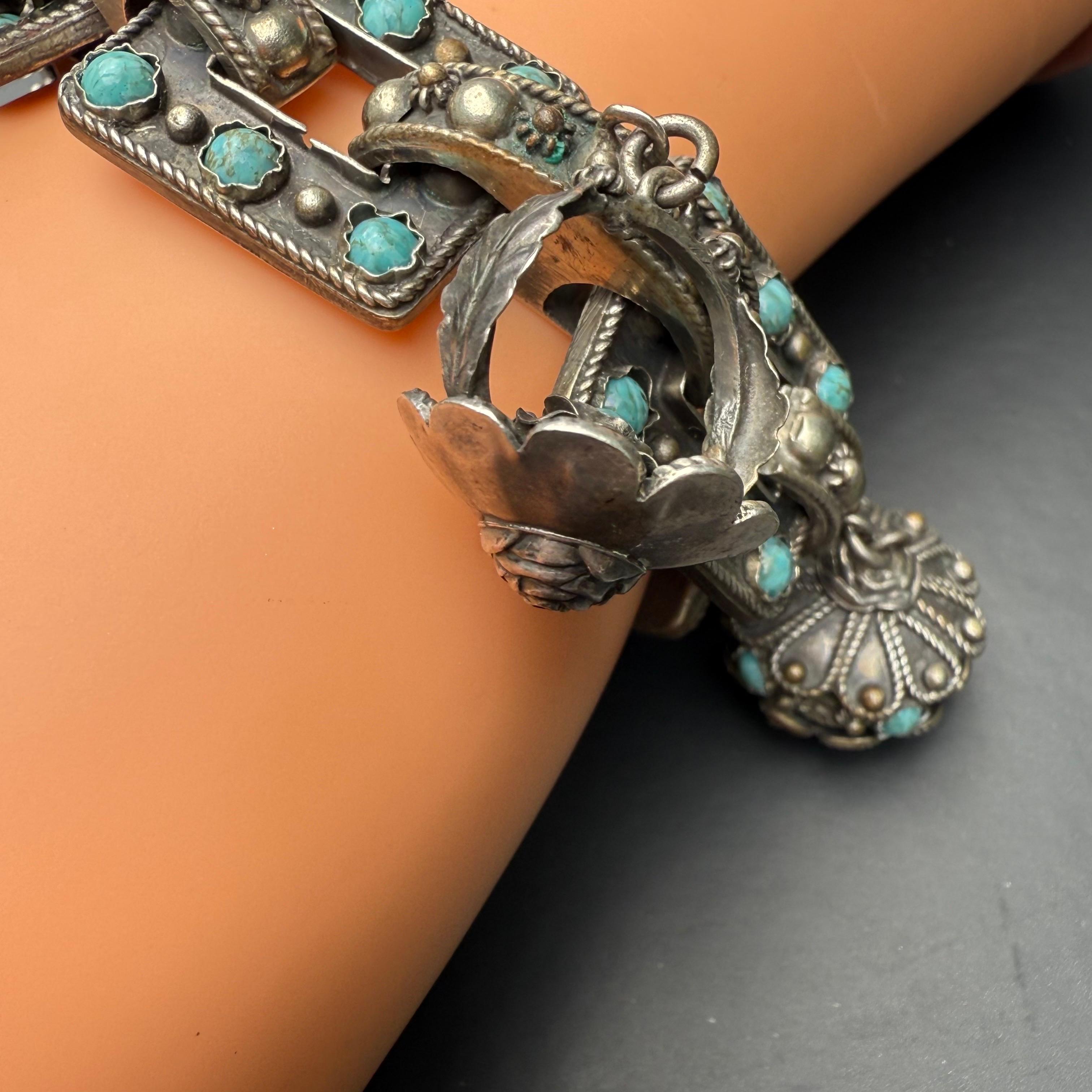 Charme  Bracelet néo- victorien du milieu du siècle dernier, Italie en vente 14