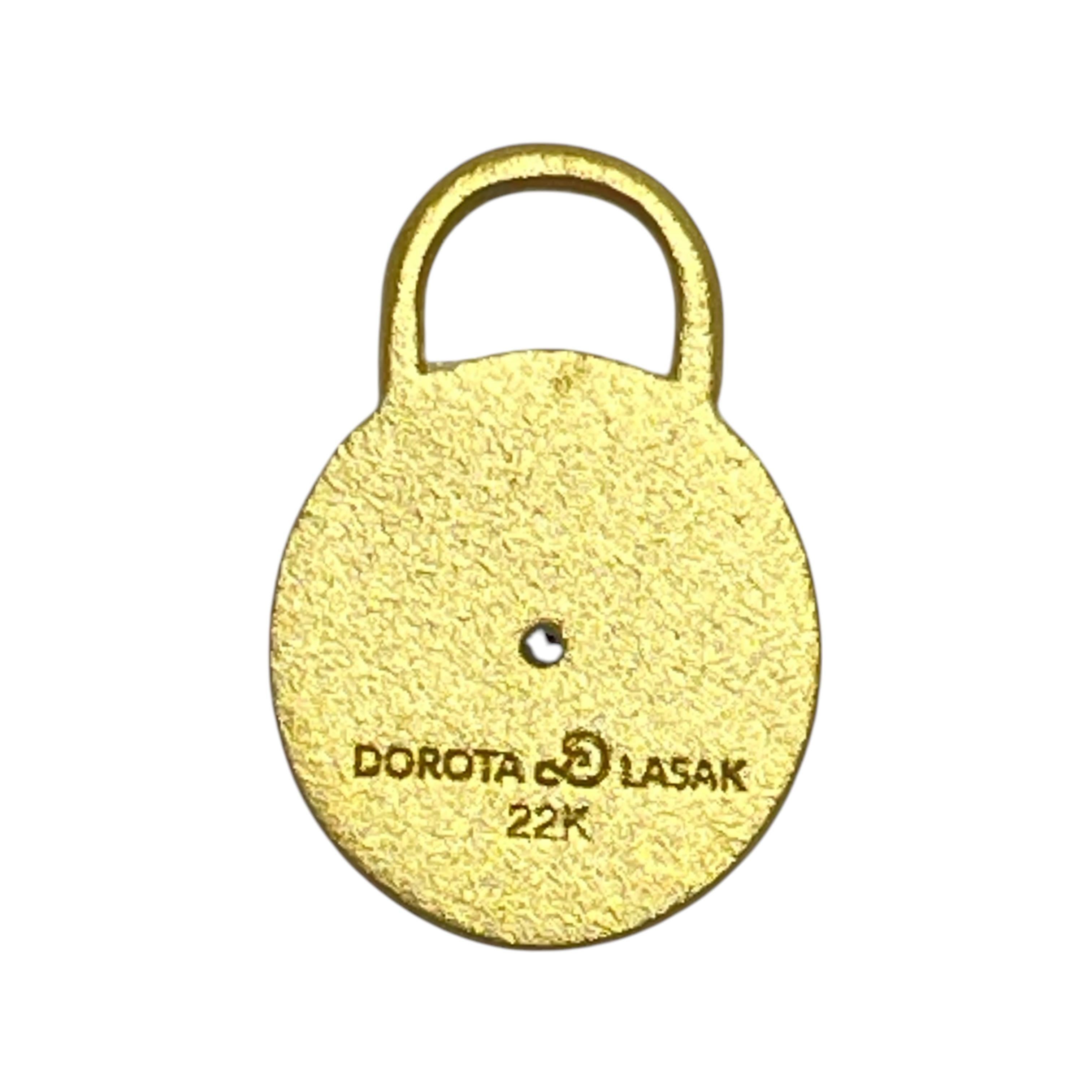 Charme rotondo con diamante in oro 22k

DETTAGLI

- Oro giallo 22k 

- Diamante

- Dorota LASAK 22k

- solo charme

- 13.5mm