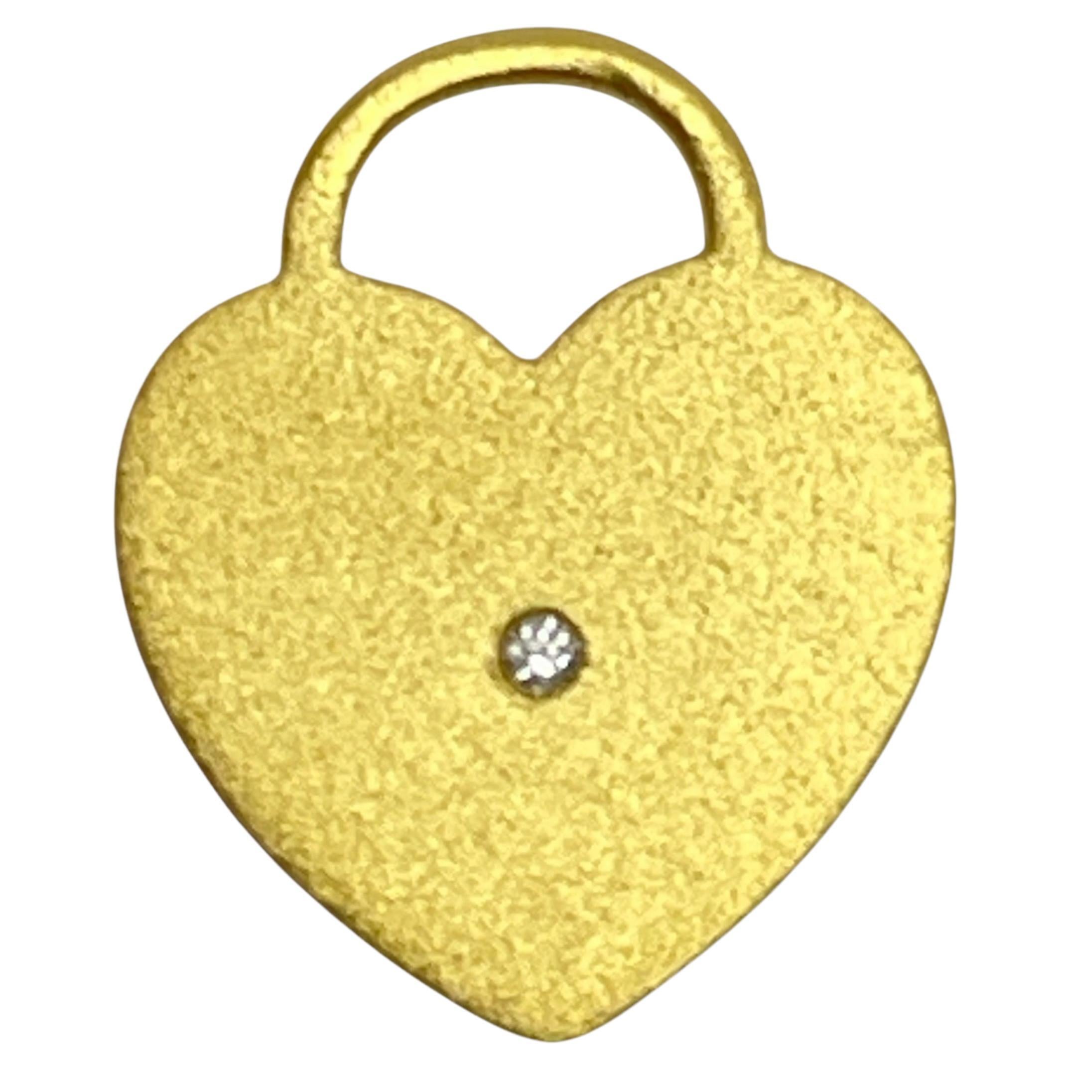 CHARM ME UP Colgante de corazón de diamantes de oro de 22k de DOROTA LASAK