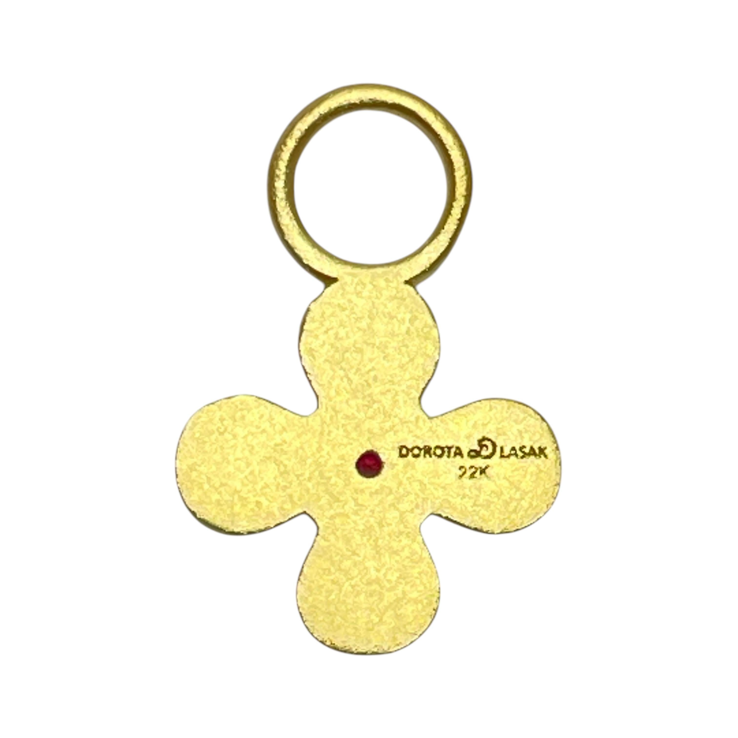 Charme a forma di cuore con fiore in oro 22k

DETTAGLI

- Oro giallo 22k 

- rubino

- Dorota LASAK 22k

- solo charme

- 14.5mm