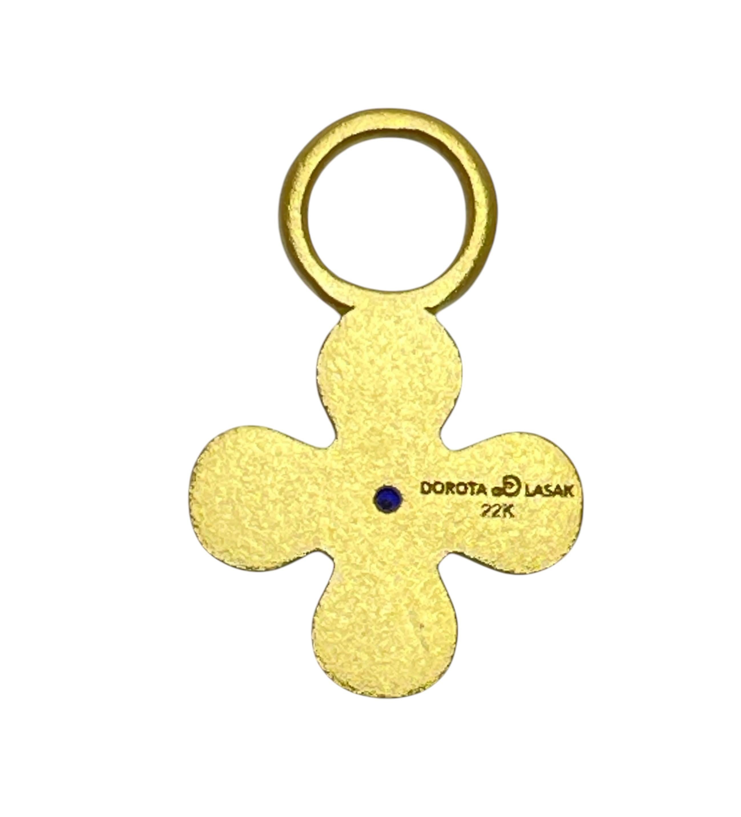22k gold flower heart charm

DETAILS

• 22k yellow gold 

• sapphire

• stamped DOROTA LASAK 22k

• charm only

• 14.5mm