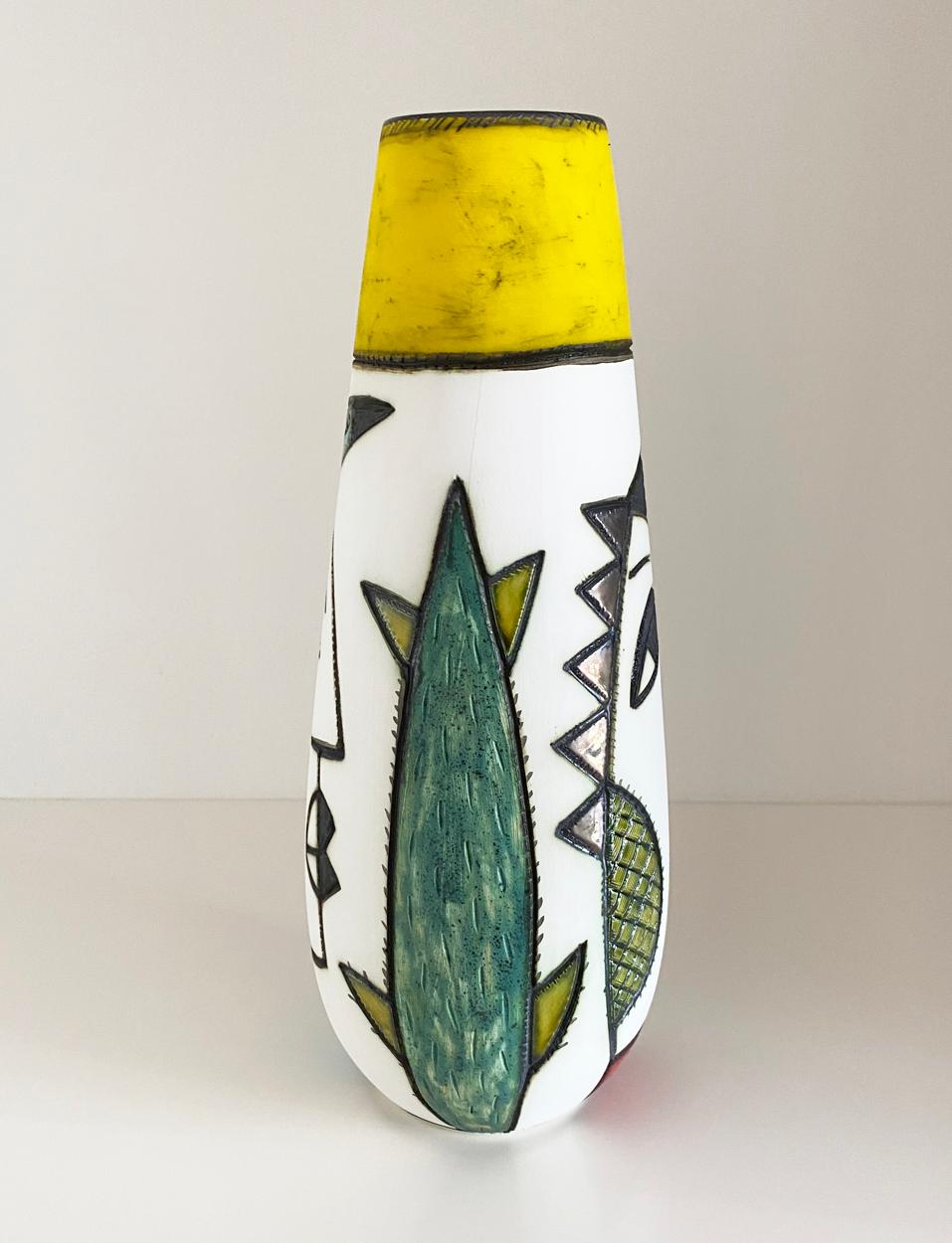 Sud-africain Poterie d'art sud-africaine de Charmaine Haines, vase à face conique, 21e siècle en vente