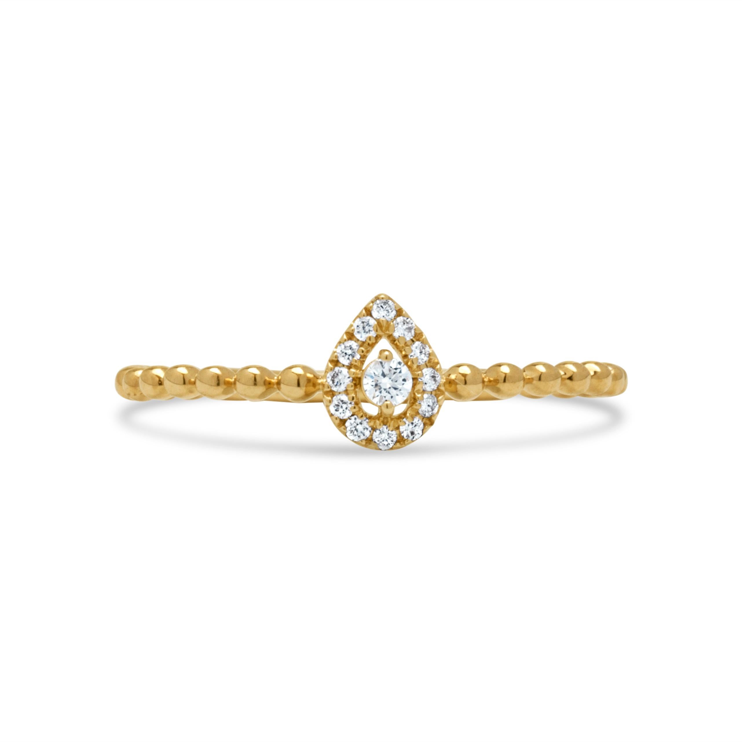 Contemporain Charmante bague en or jaune 14 carats avec diamant rond F-G, SI de 0,07 carat en vente