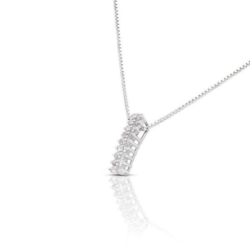 Charmant collier de diamants de 0,18 carat en or blanc 18 carats - (chaîne non incluse) Neuf - En vente à רמת גן, IL