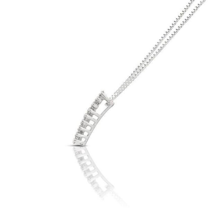 Charmant collier de diamants de 0,18 carat en or blanc 18 carats - (chaîne non incluse) Pour femmes en vente