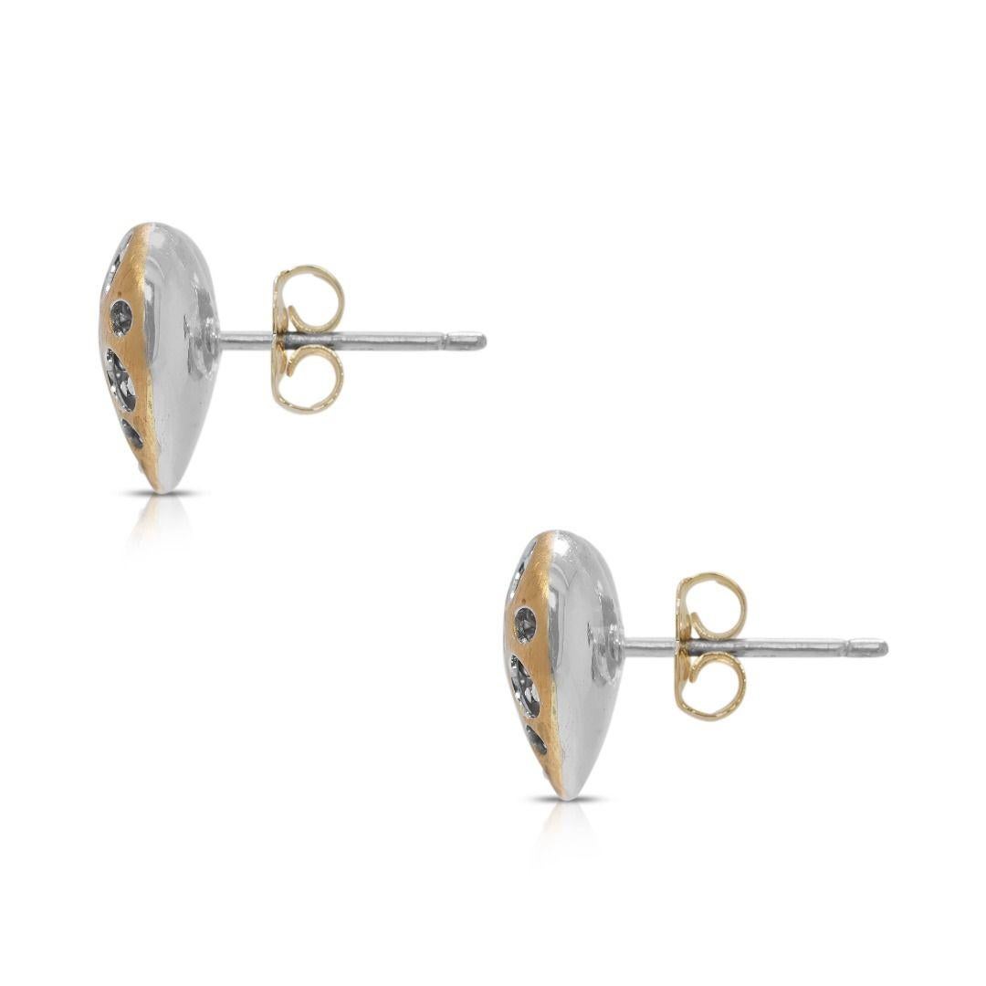 Charming 0.18ct Natural Diamond 14K Two-Toned Gold Heart-Shaped Stud Earrings für Damen oder Herren im Angebot