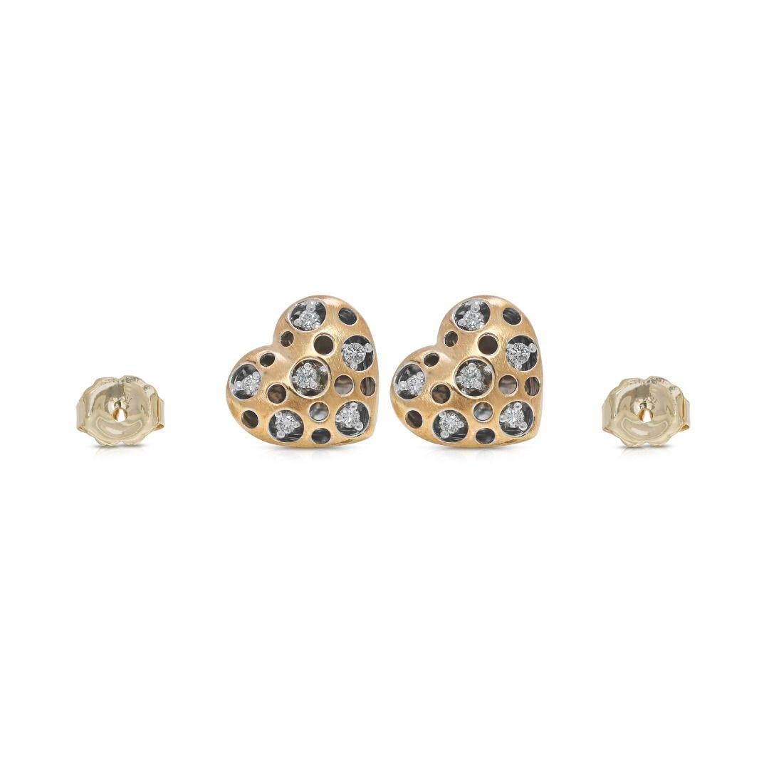 Charming 0.18ct Natural Diamond 14K Two-Toned Gold Heart-Shaped Stud Earrings im Angebot 2