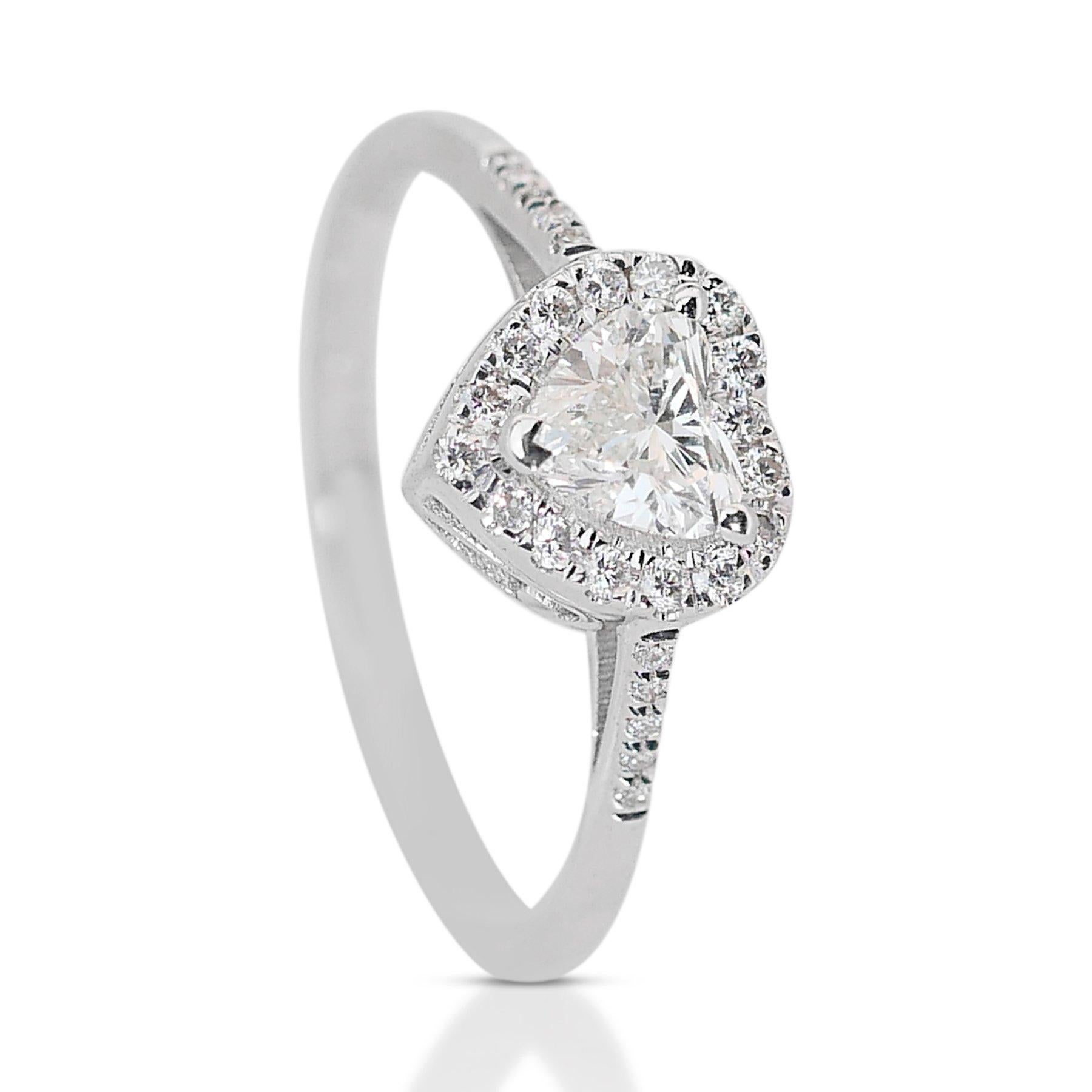 Round Cut Charming 0.75ct Diamonds Halo Ring in 18k White Gold - IGI Certified For Sale