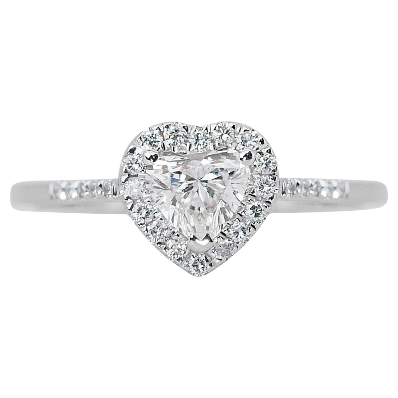 Charming 0.75ct Diamonds Halo Ring in 18k White Gold - IGI Certified For Sale