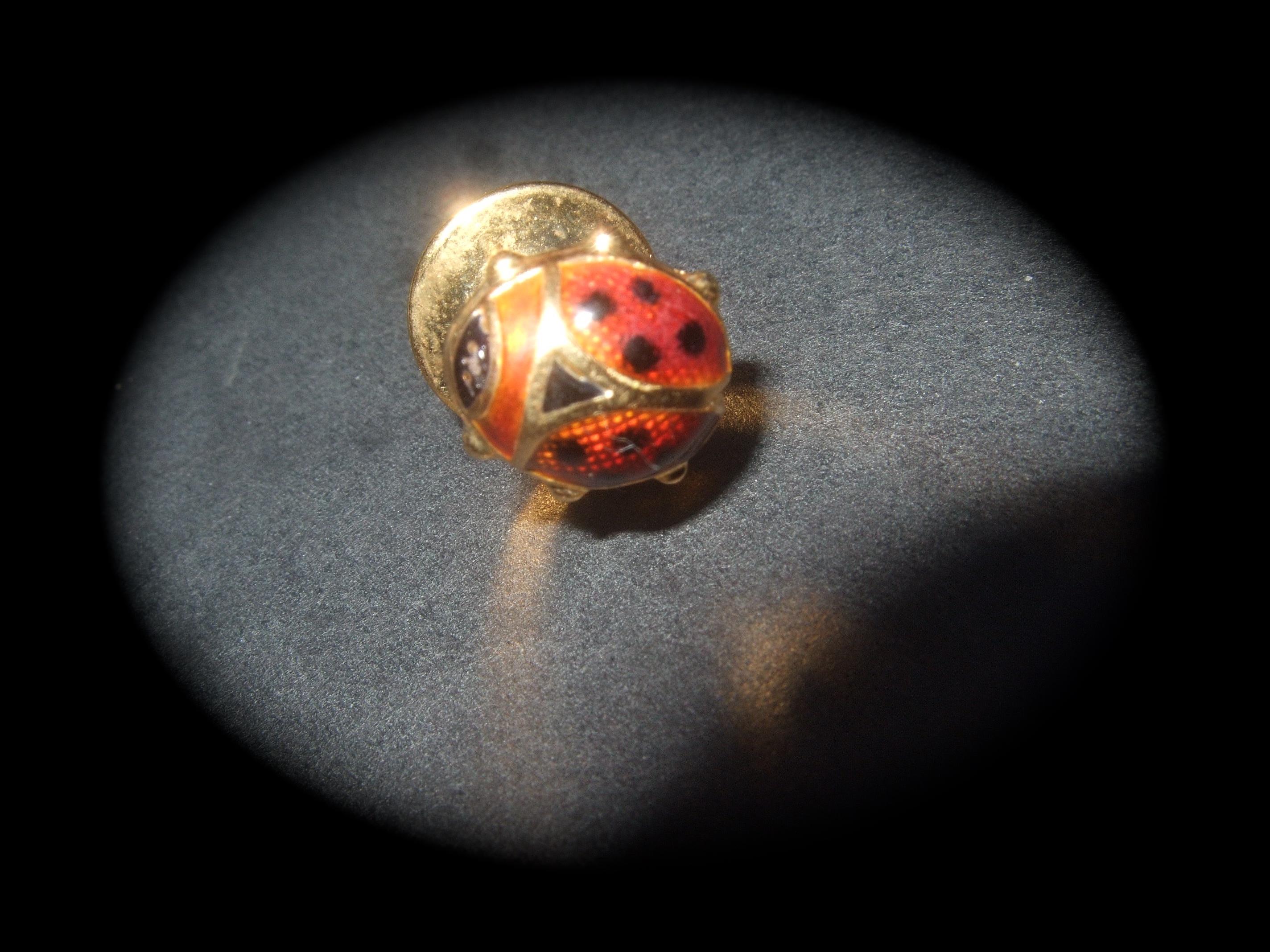 Women's or Men's Charming 18k Gold Tiny Italian Enamel Ladybug Tie Tack or Lapel Pin c 1980s