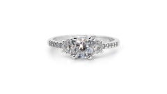 Charming 18k White Gold Three Stone Ring 1.43ct Natural Diamonds GIA Certificate