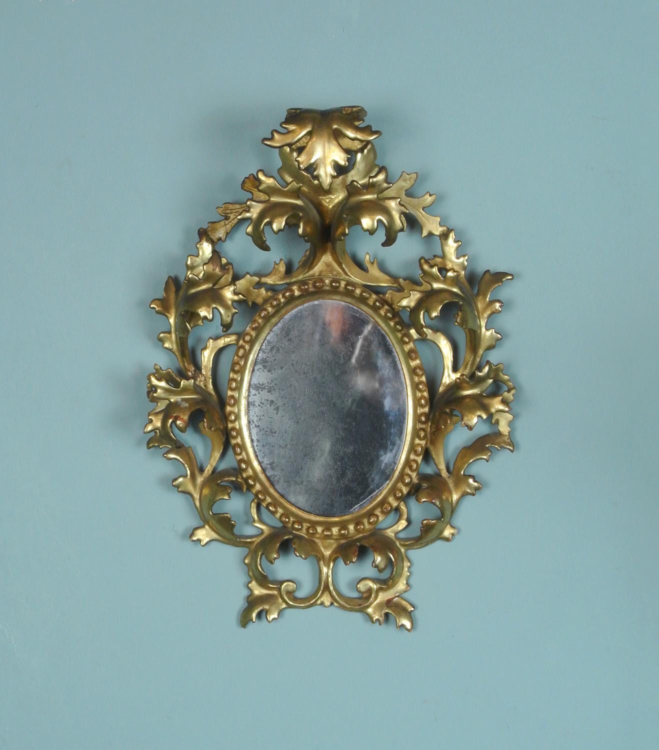 Charming 18th Century Florentine Mirror with Original Plate, circa 1790 In Good Condition For Sale In Heathfield, GB