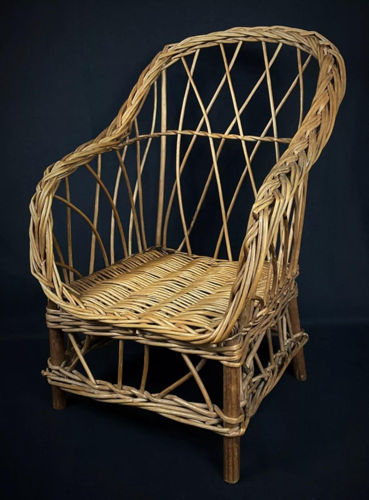 French Charming 1930s Art Deco Woven Wicker Child’s Chair - 2Y335 For Sale