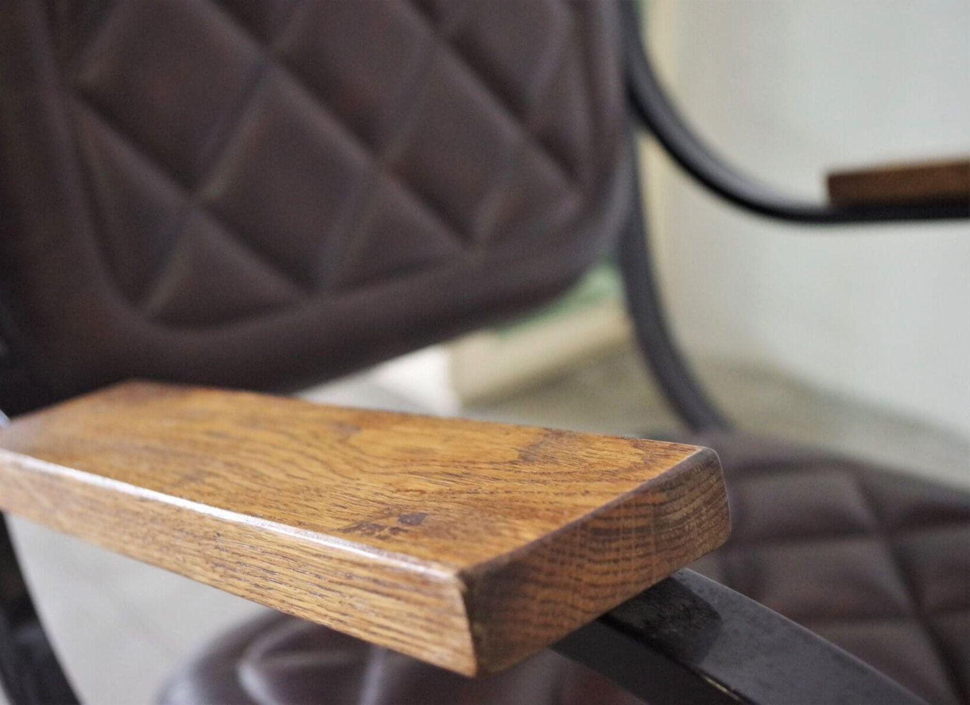 Charming 1950s Iron Rocking Chair – A Mid-Century Modern Marvel in vendita 4