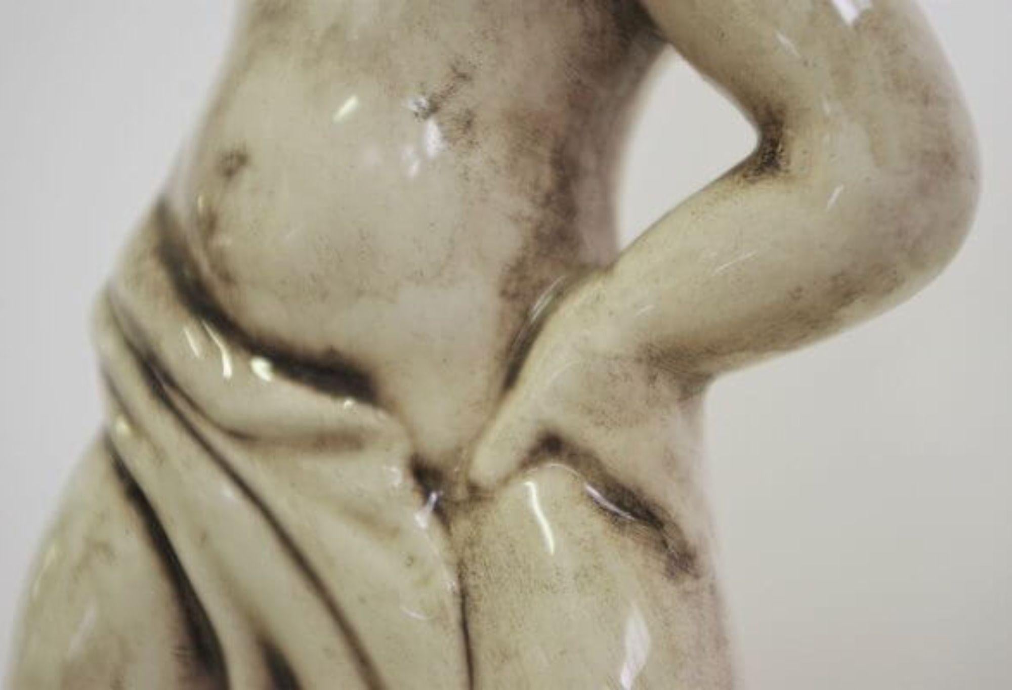 Charmante figurine de chérubin de Capodimonte des années 1970 - Art artisanal en céramique en vente 9