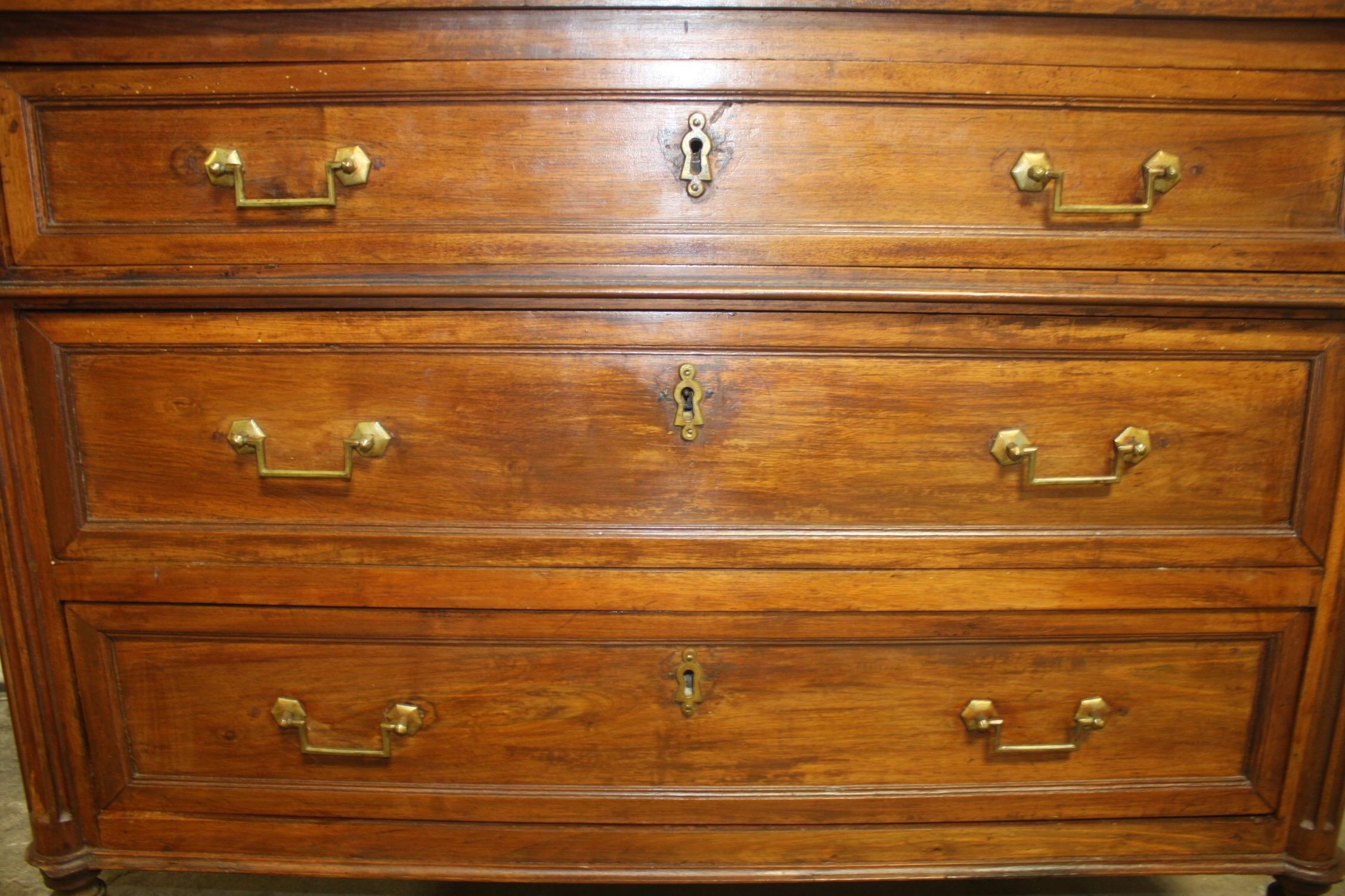 Charming 19th Century French Commode 5