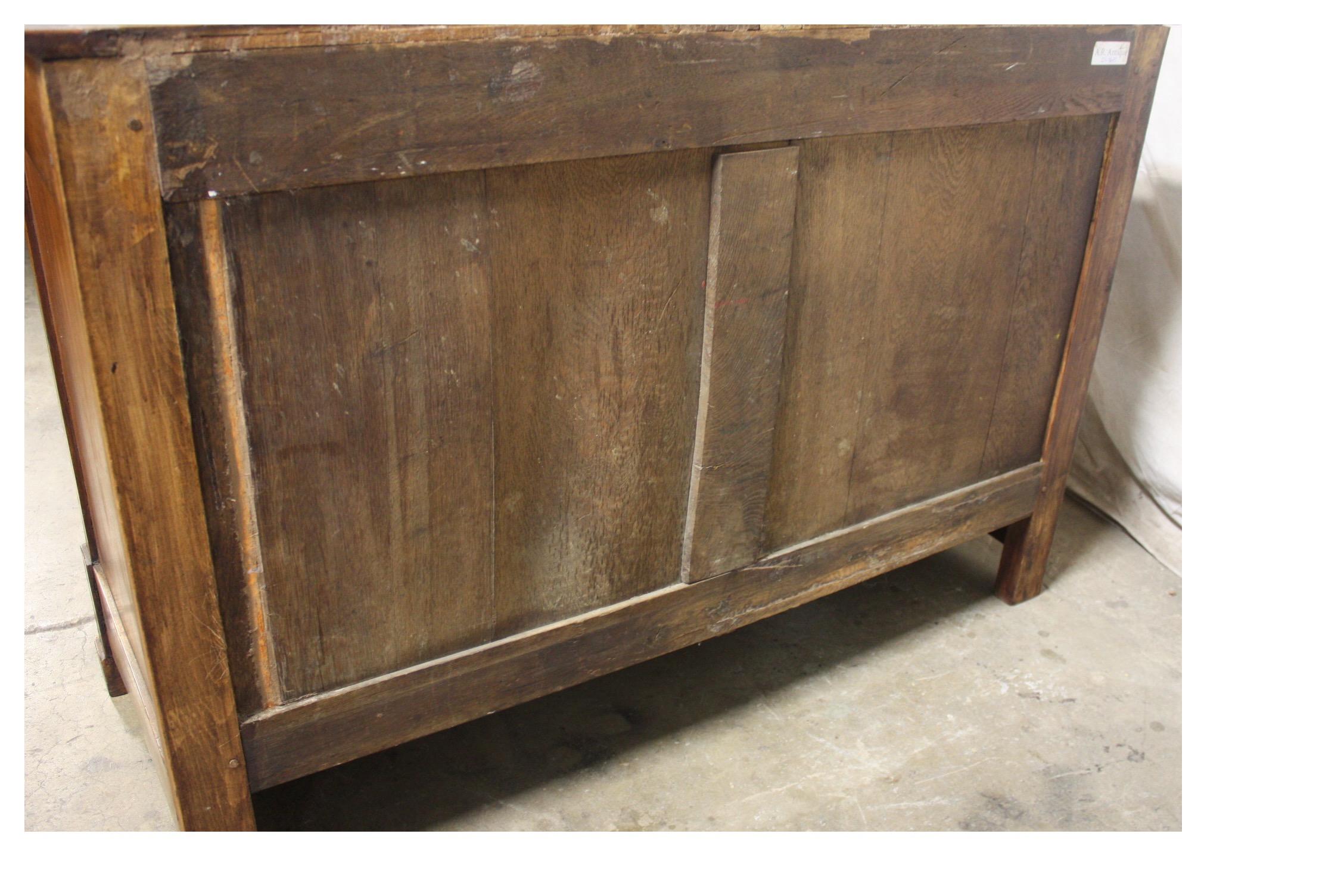 Charming 19th Century French Commode In Good Condition In Stockbridge, GA