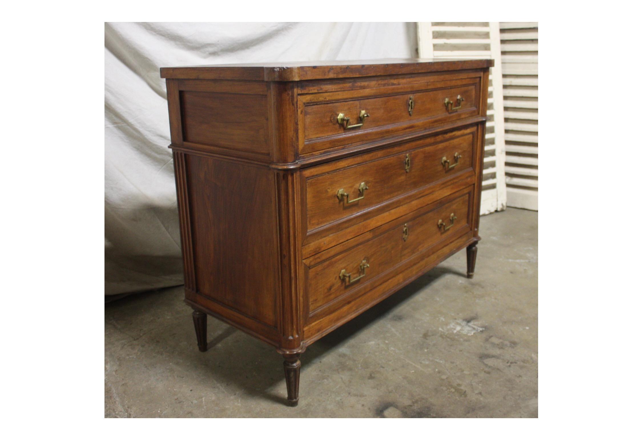Charming 19th Century French Commode 2