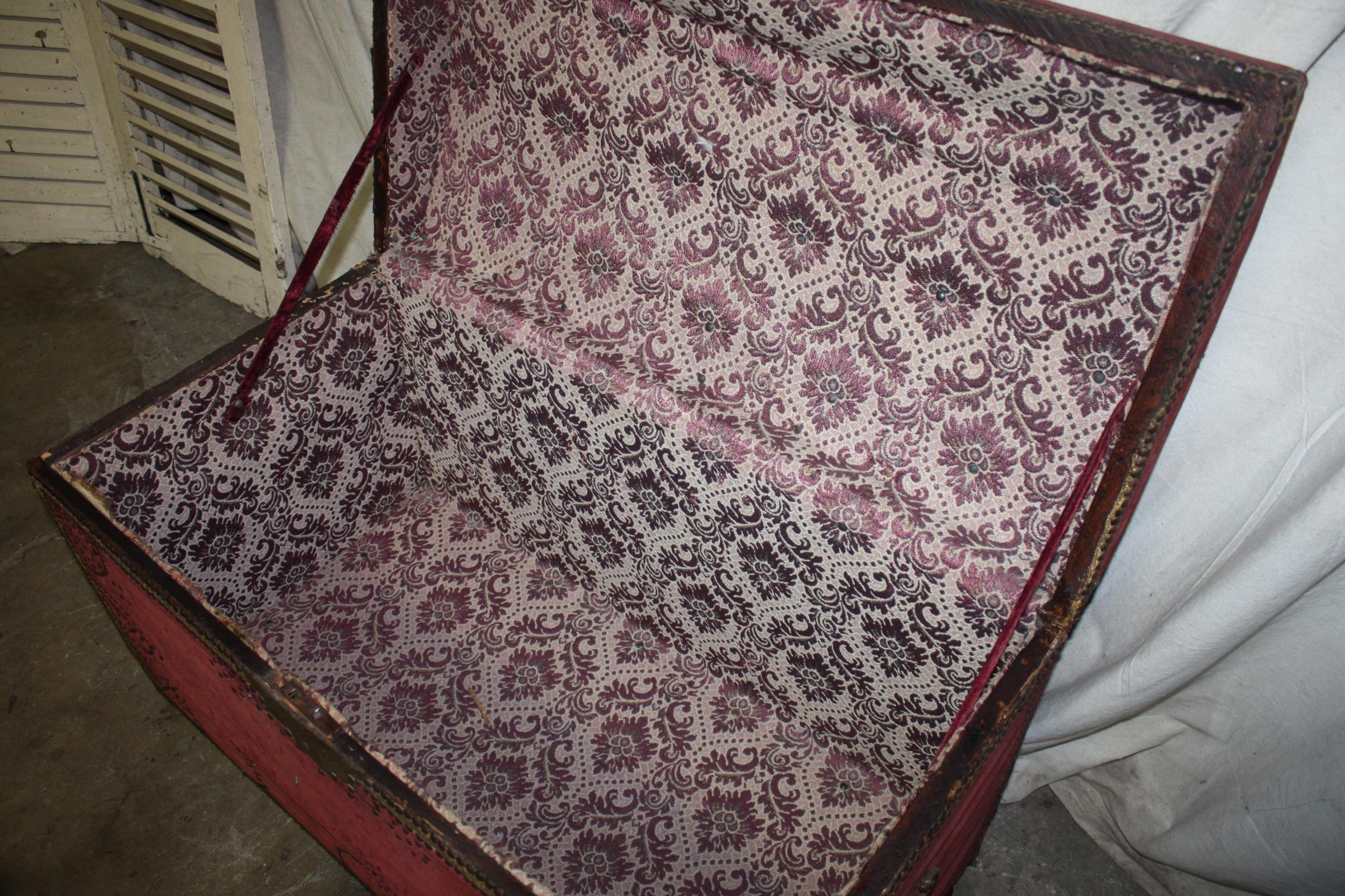 Charmante malle ou coffre à couvertures française du XIXe siècle Bon état - En vente à Stockbridge, GA