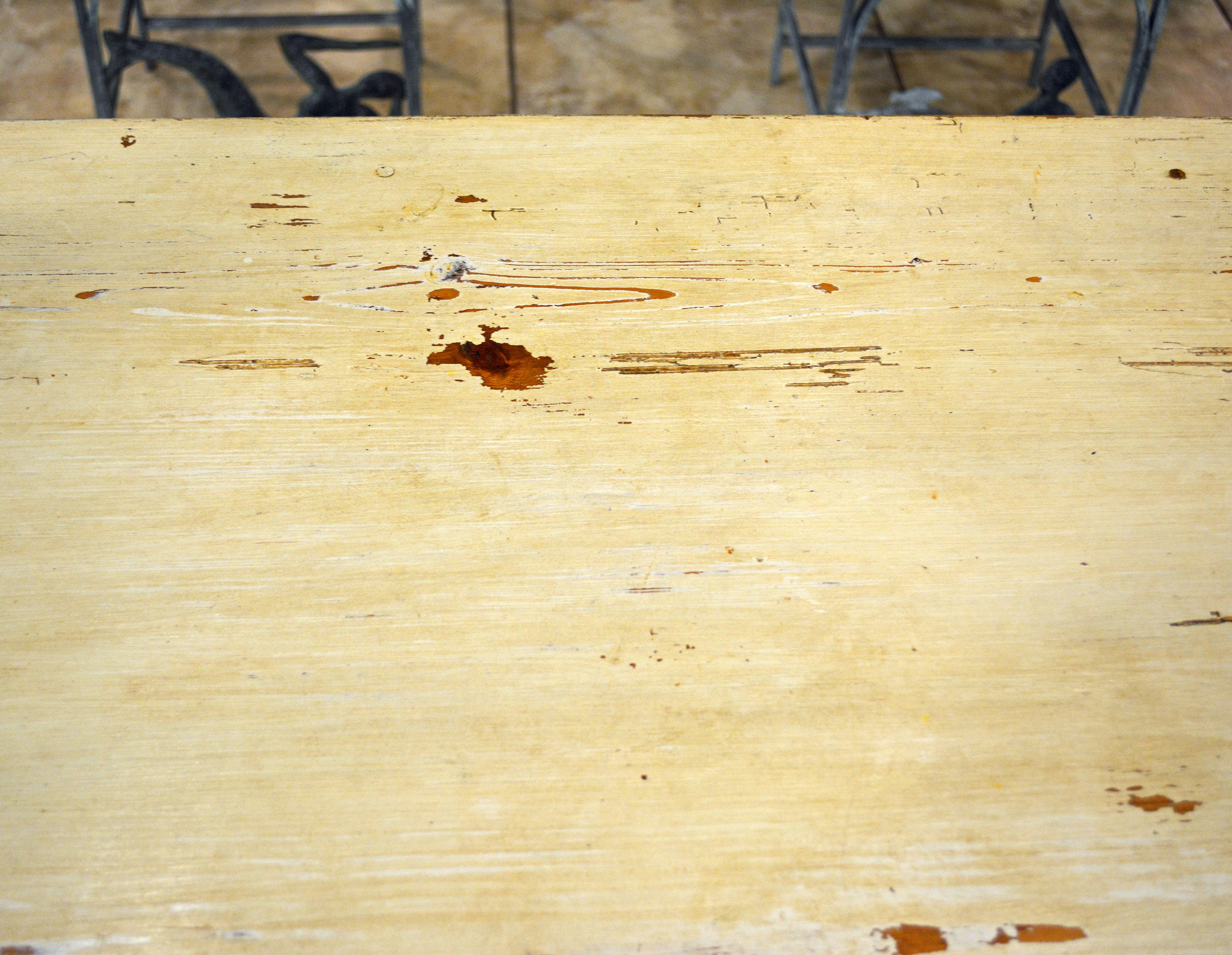 Charming 19th Century Swedish Gustavian Style Painted Pinewood Farm Table 8