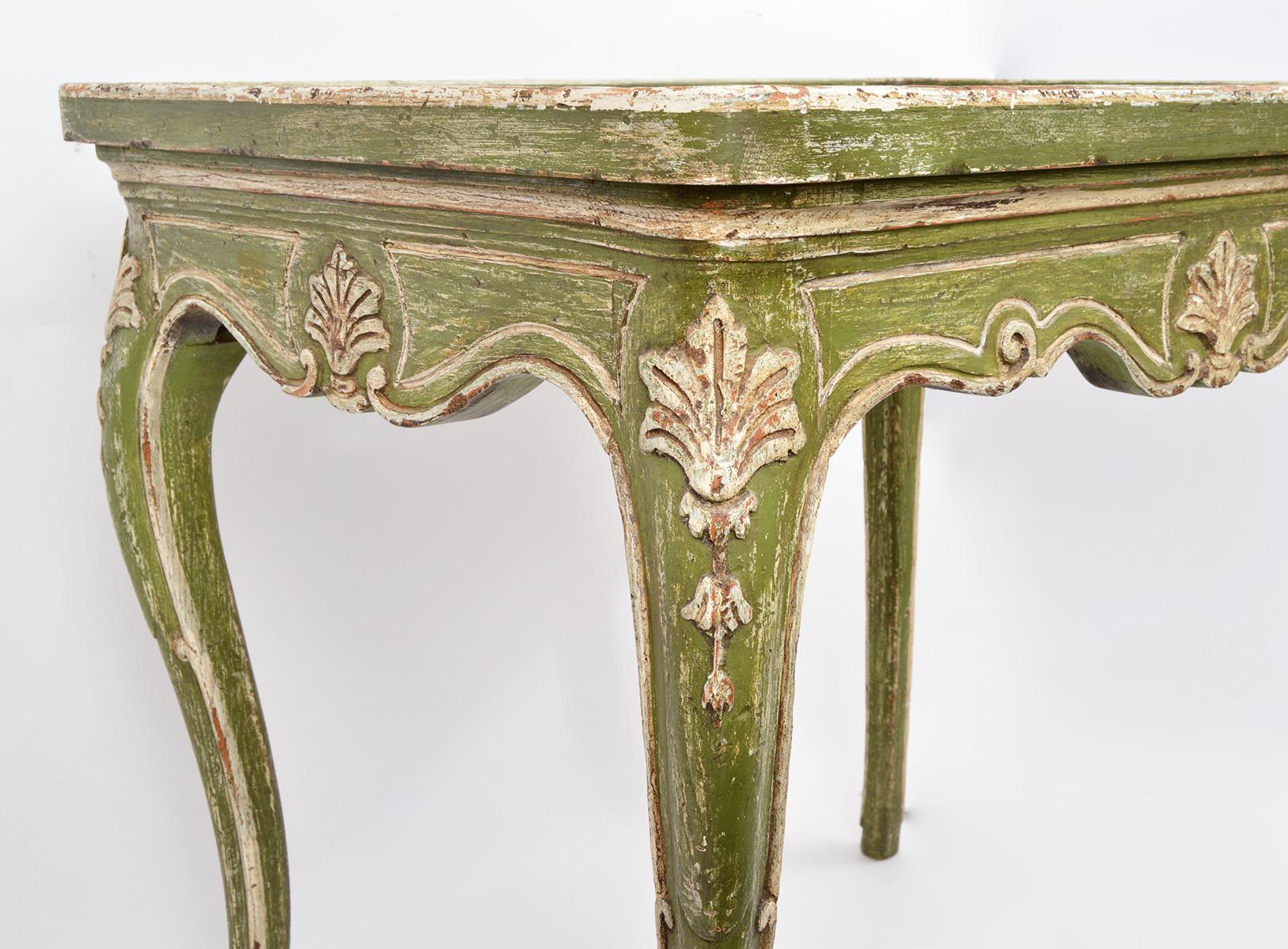 Charming 20th Century French Painted and Parcel Gilt Louis XV Style Side Table 4