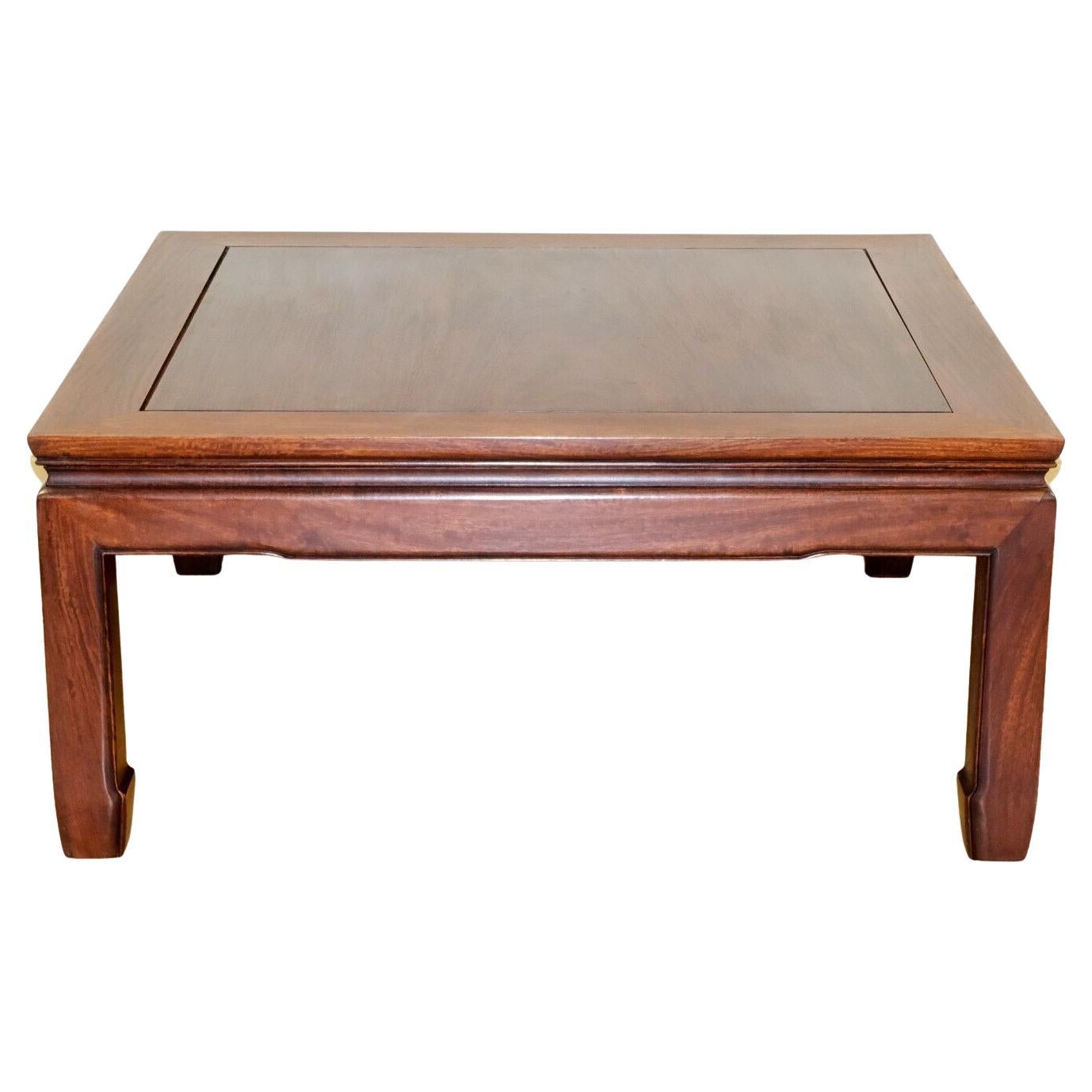 CHARMING 20TH CENTURY HARDWOOD MiNG STYLE CHiNESE COFFEE TABLE ON HOOF FEET For Sale
