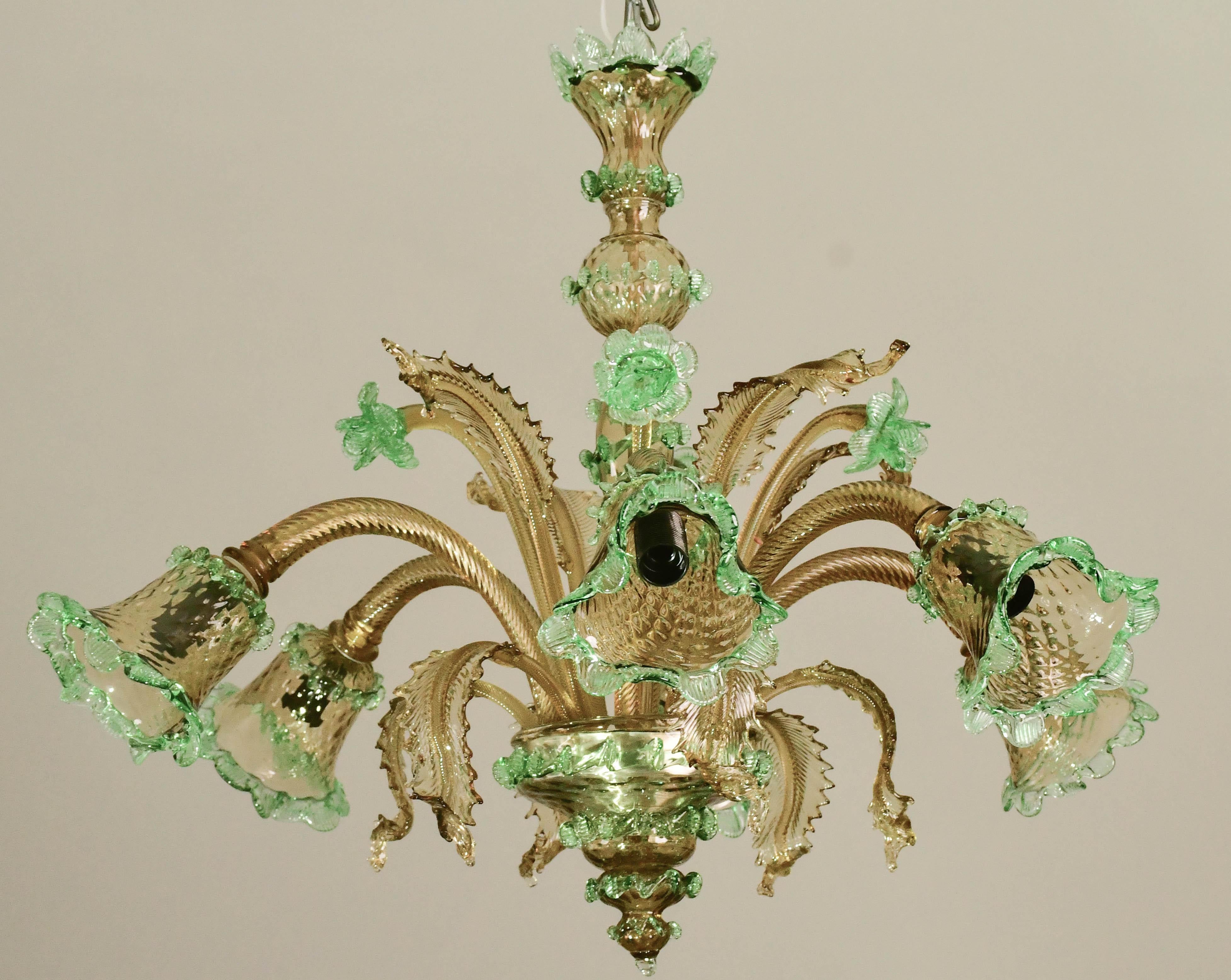 Charmant lustre vénitien vintage à 6 branches, verre de Murano vert, années 1950 en vente 8