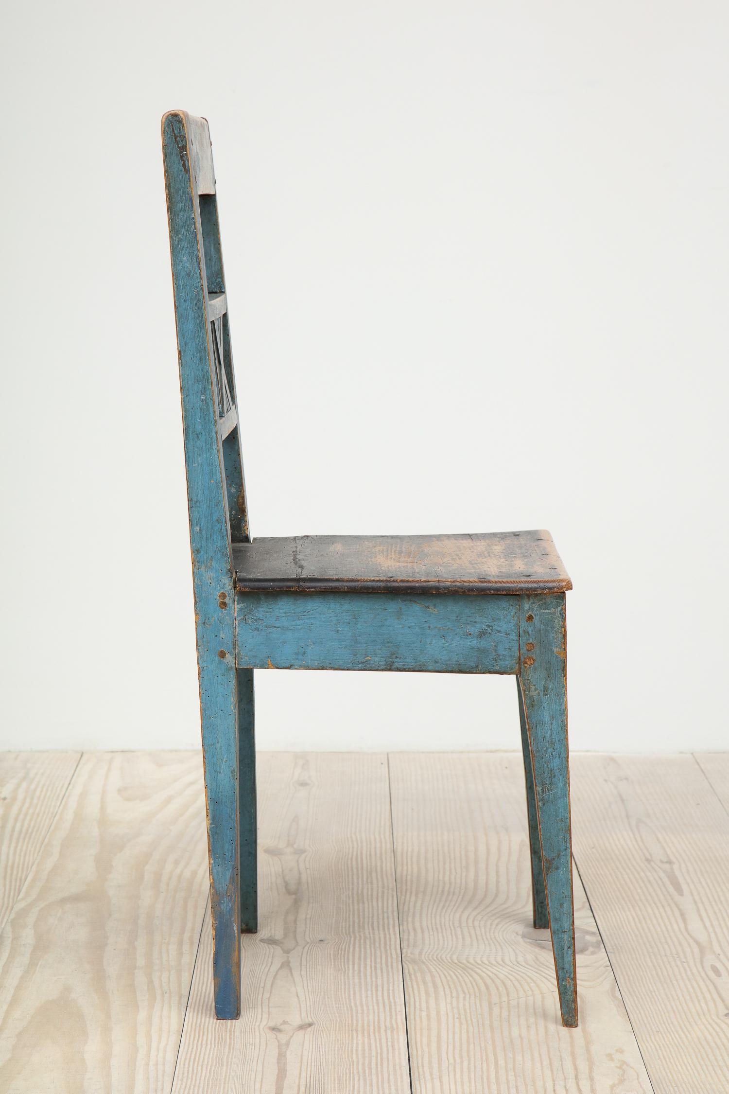 19th Century Charming Allmoge Chair, Origin Sweden, circa 1800