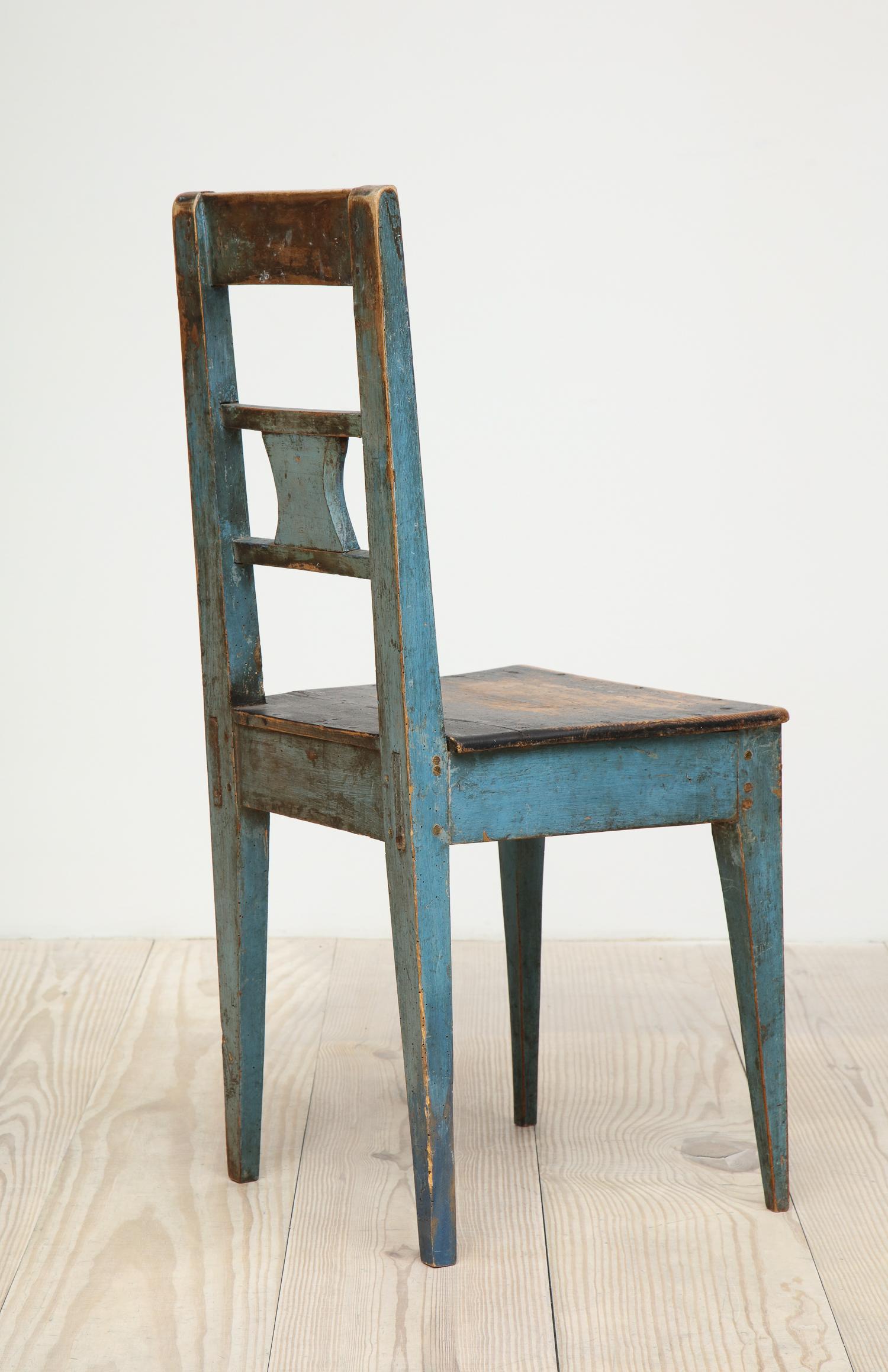Charming Allmoge Chair, Origin Sweden, circa 1800 1