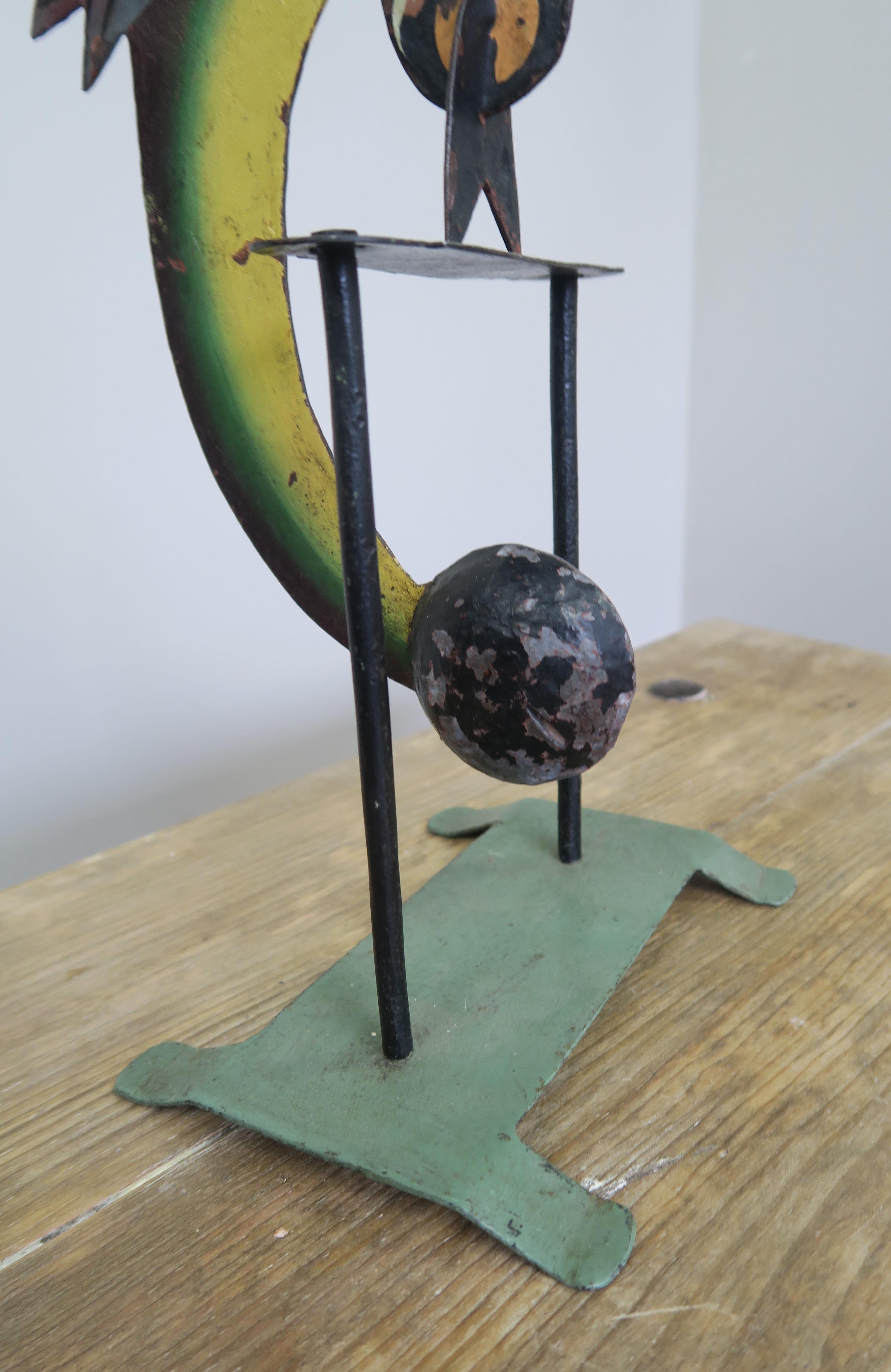 Iron Charming American Folk Art Piece Depicting Balancing Parrot