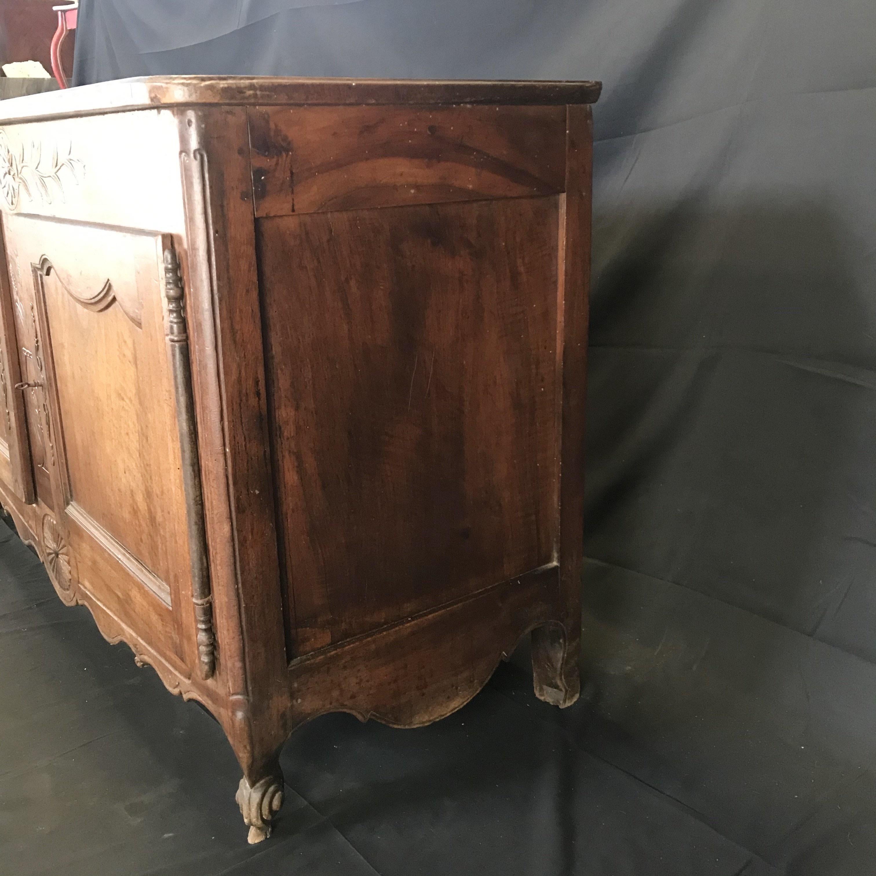 Charming Antique Carved Walnut French Provincial Sideboard Cabinet Buffet 7