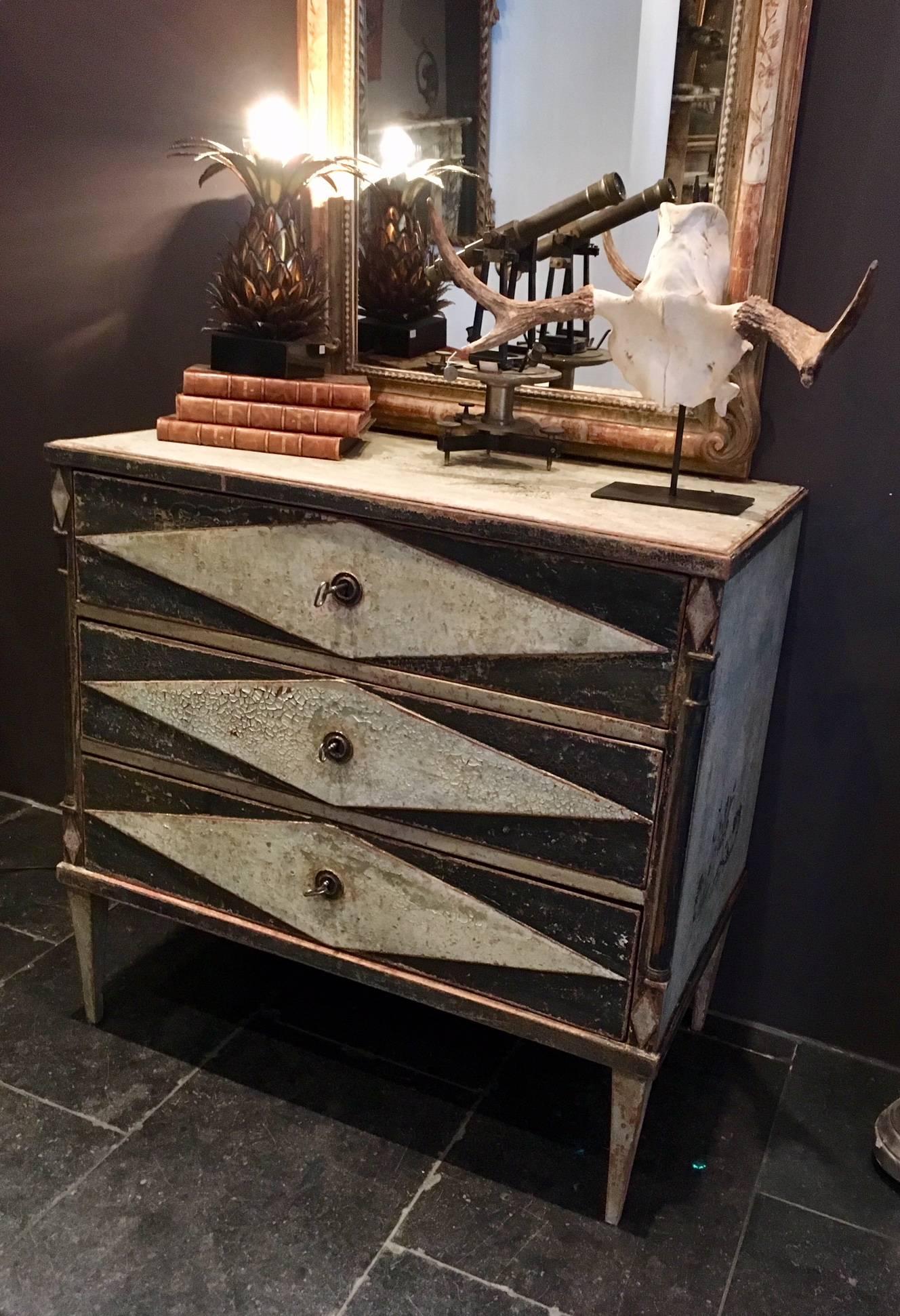 Charming Antique Commode with a Beautiful Patine and Craquelure 2