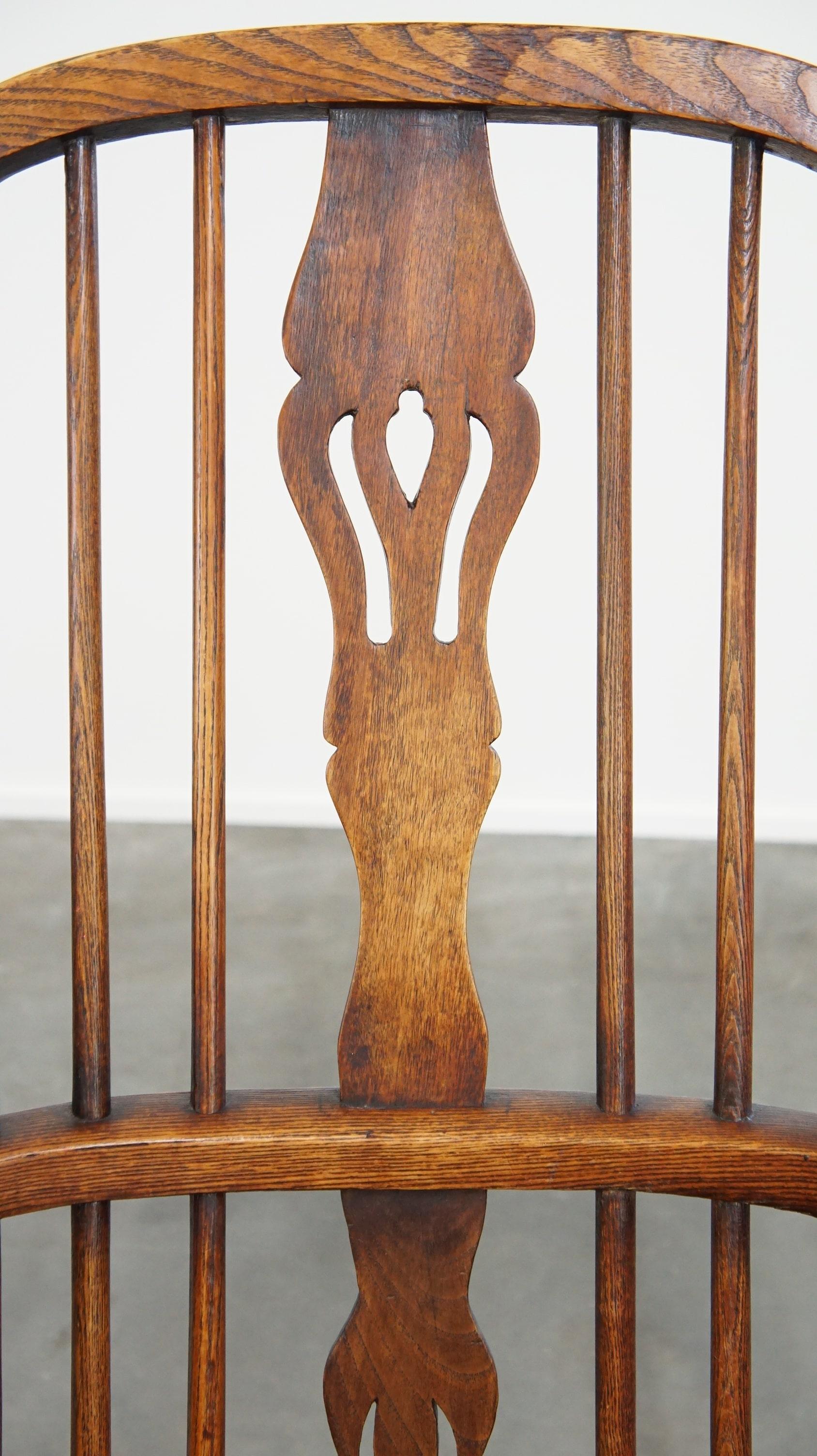 Charming, antique English highback Windsor dining chair with beautiful patina For Sale 5