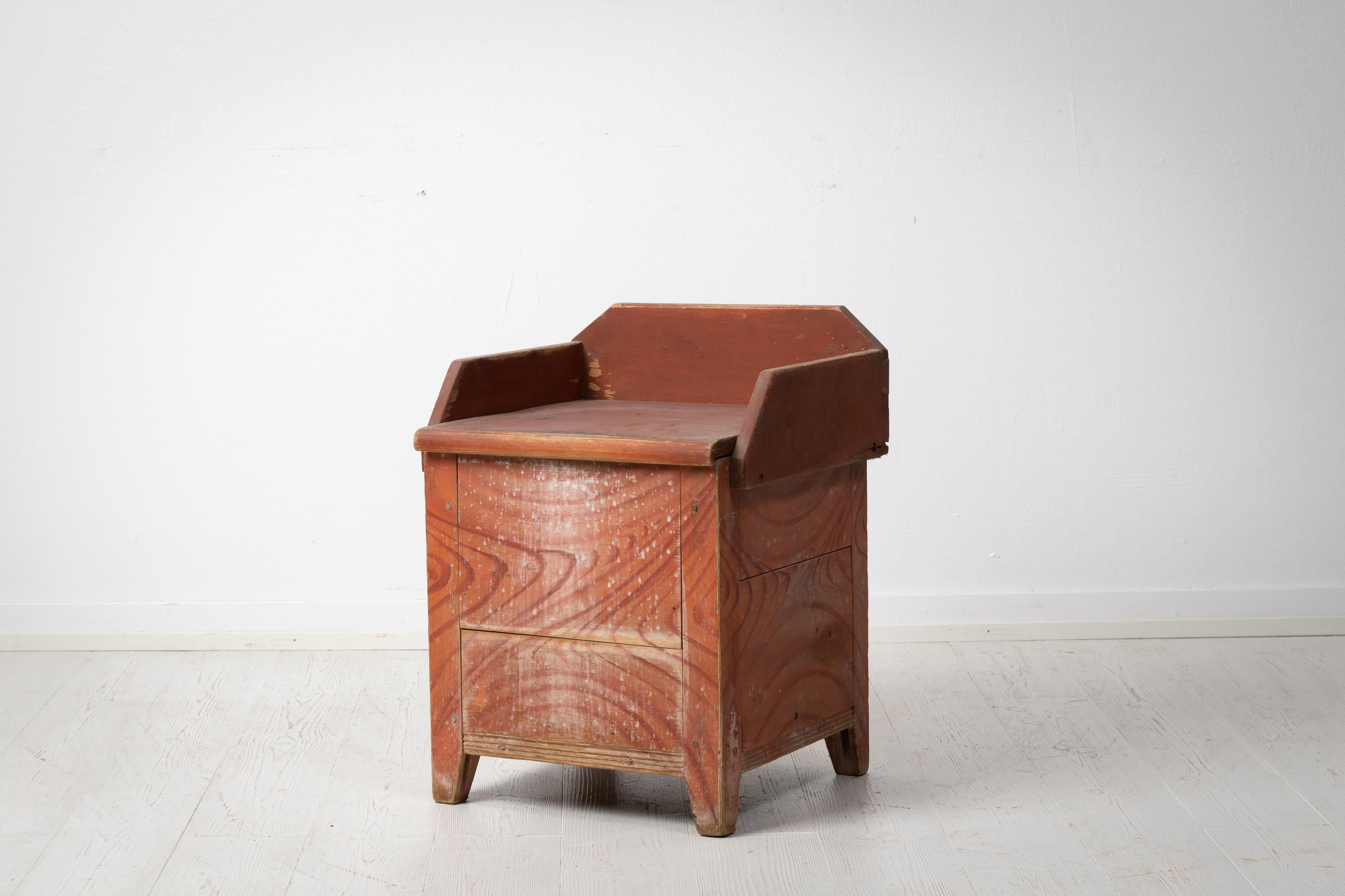 Encantadora Silla Infantil Sueca Antigua de Arte Popular Arte popular en venta