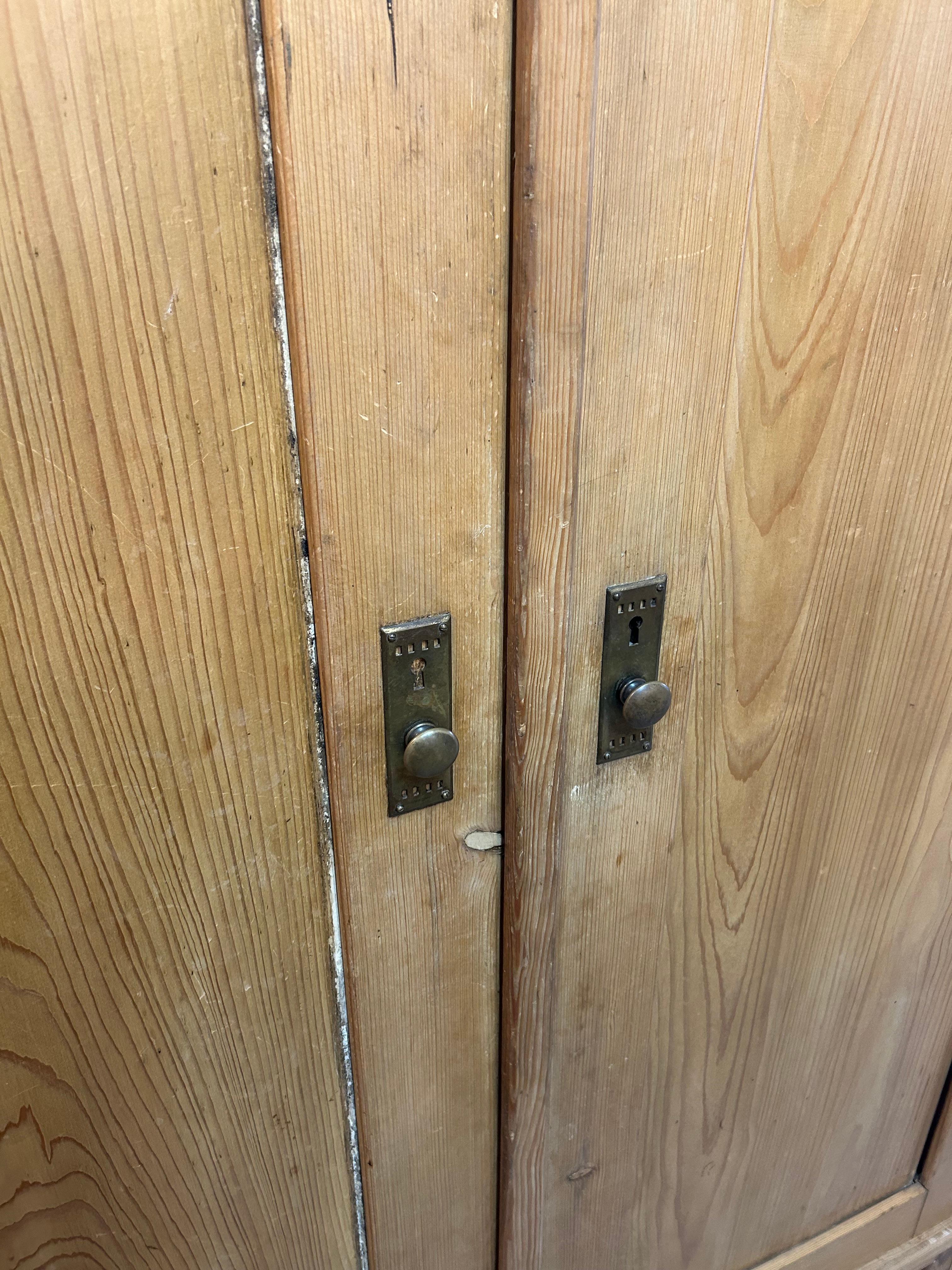Charming Antique Irish Pine Armoire Cabinet In Good Condition For Sale In Hopewell, NJ