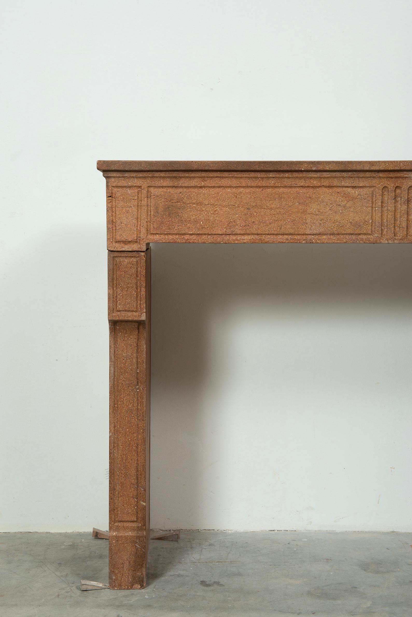 Charming Antique Louis XVI-style Fireplace Mantel For Sale 2