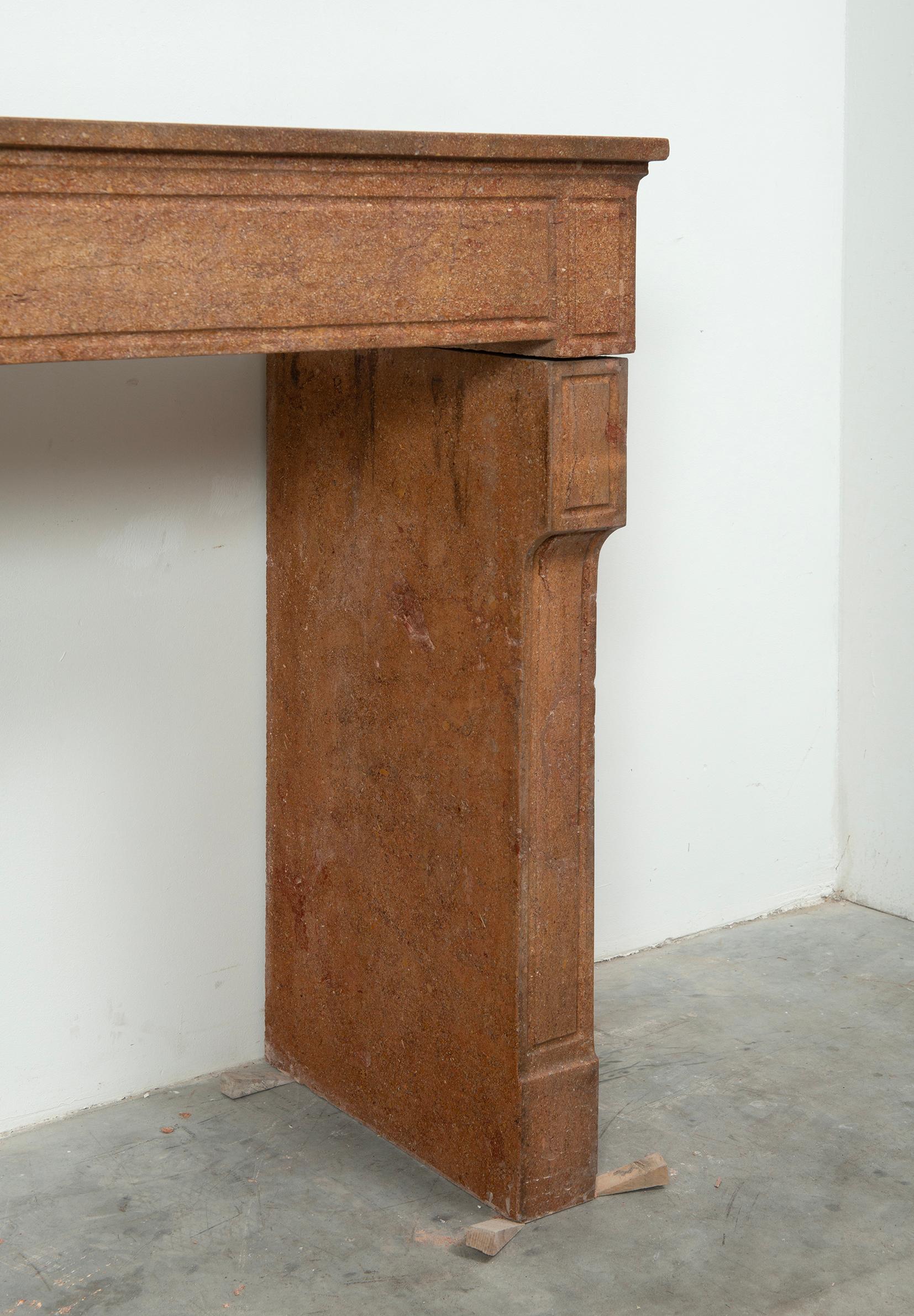 Charming Antique Louis XVI-style Fireplace Mantel For Sale 3