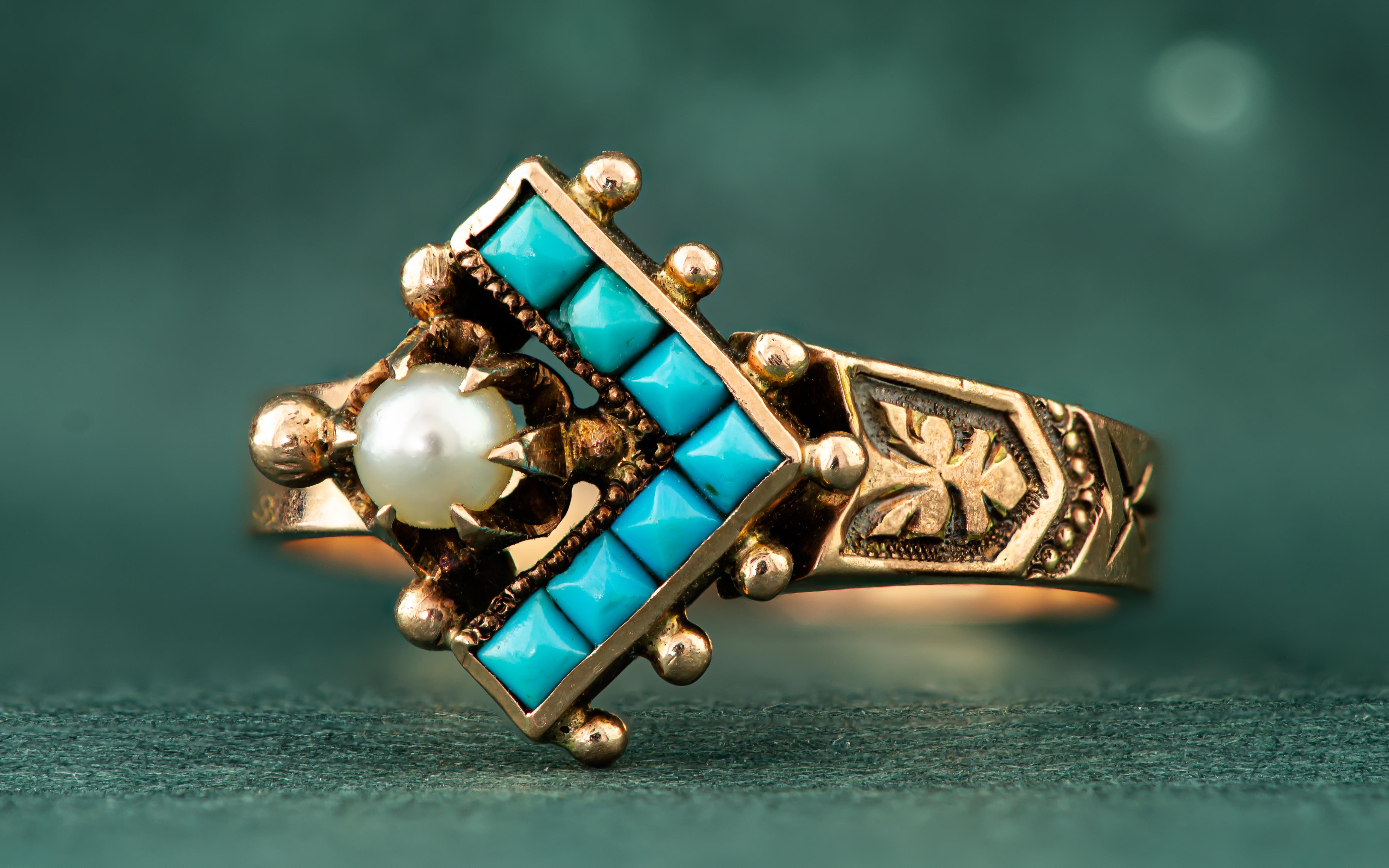 Charming Antique Turquoise Pearl Rose Gold Ring In Good Condition For Sale In Wheaton, IL