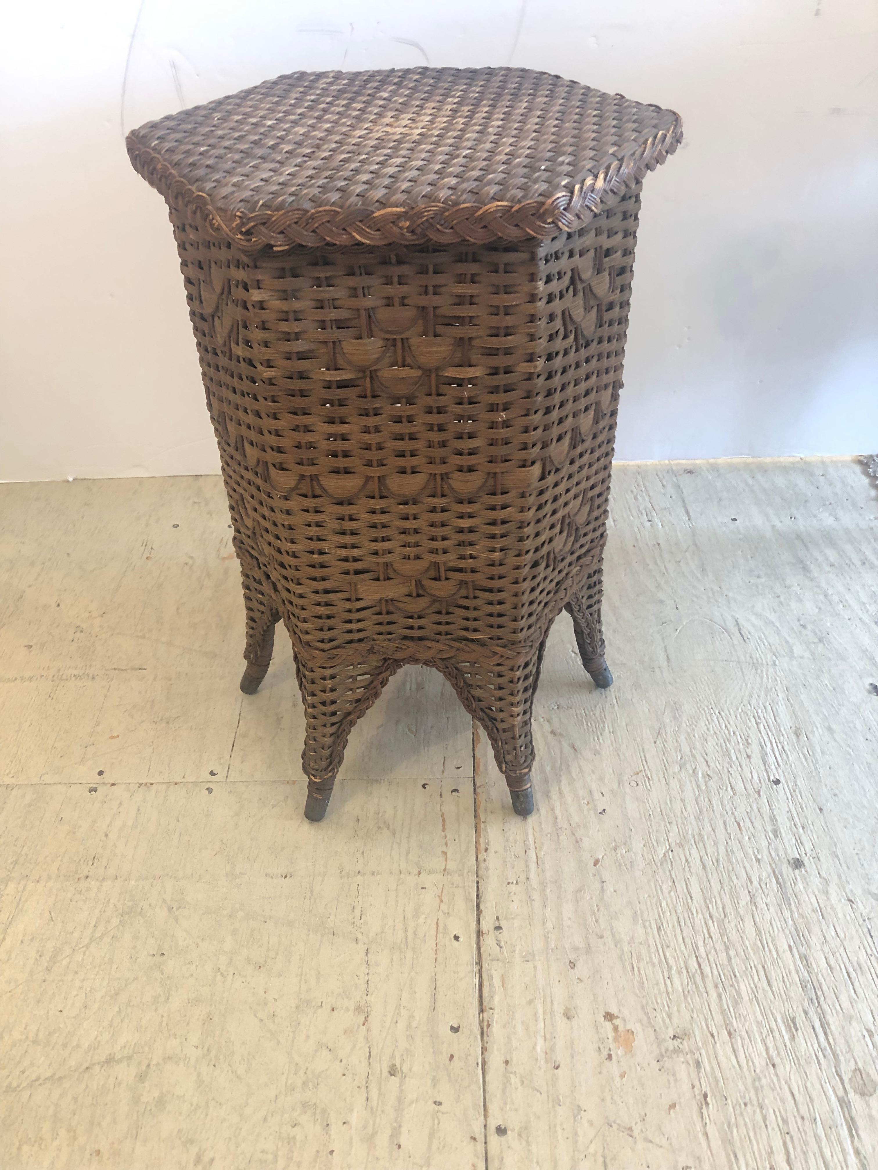 Early 20th Century Charming Antique Wicker & Rattan Hexagonal End Side Drinks Table  For Sale