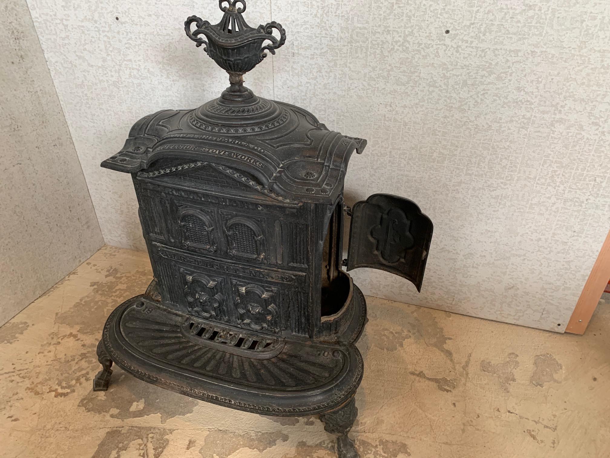 Charming Architectural Parlor Stove, circa 1870 In Good Condition In Baltimore, MD