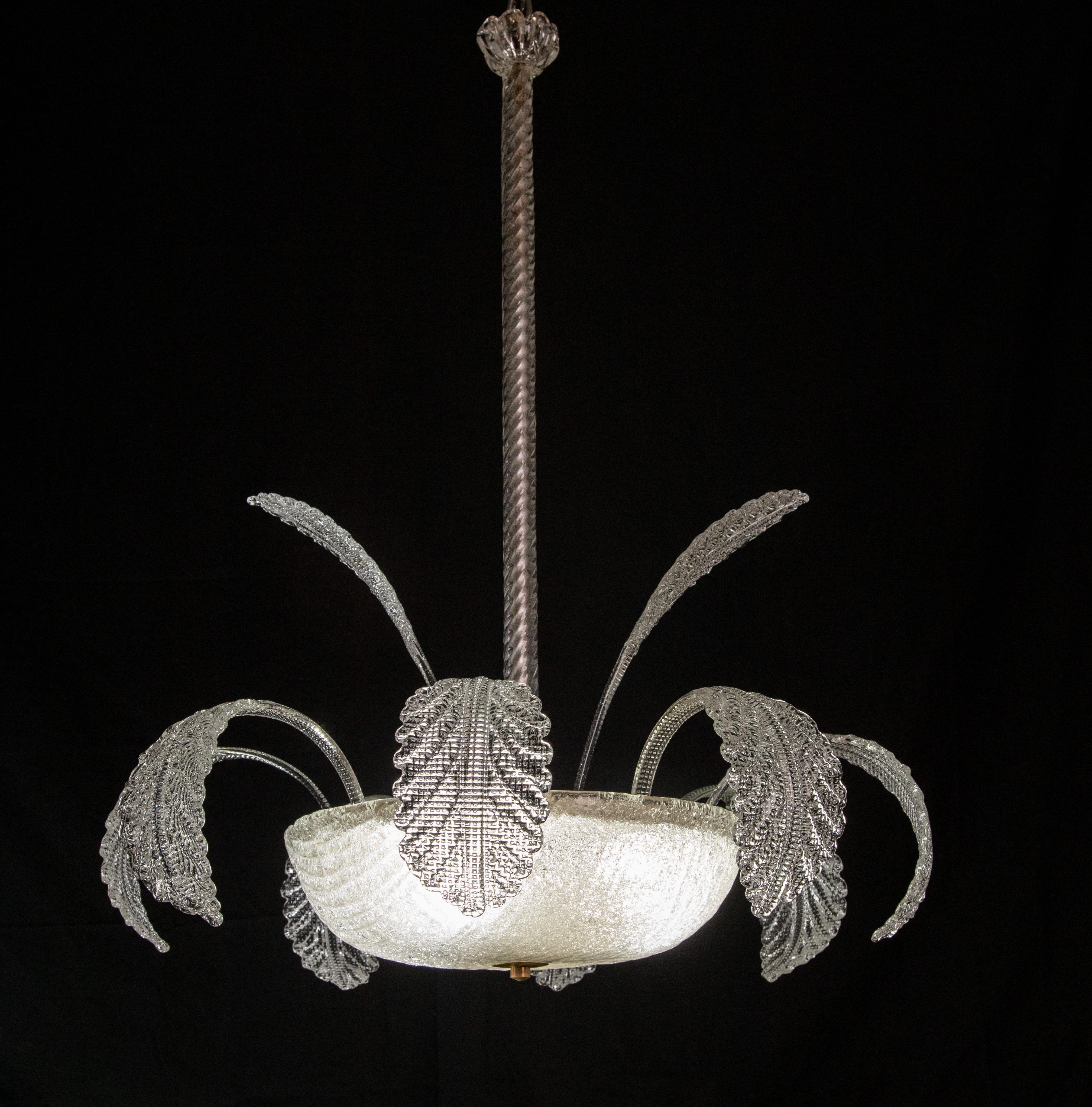 Genuine murano glass chandelier. Handmade in Murano by Barovier e Toso.
Period: 1950s
Condition: perfect condition and fully working. 
3 e27 light bulb.
