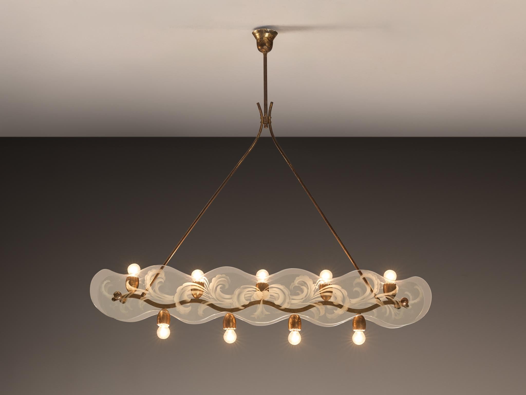Charmant lustre italien Art Déco en laiton et panneaux de verre gravé Bon �état - En vente à Waalwijk, NL