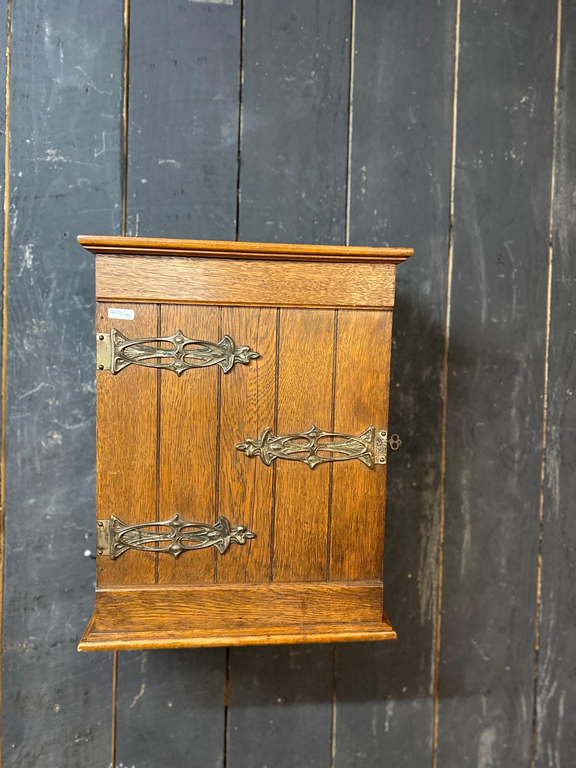 Arts and Crafts charming arts and crafts wall cabinet circa 1900 with its original key For Sale