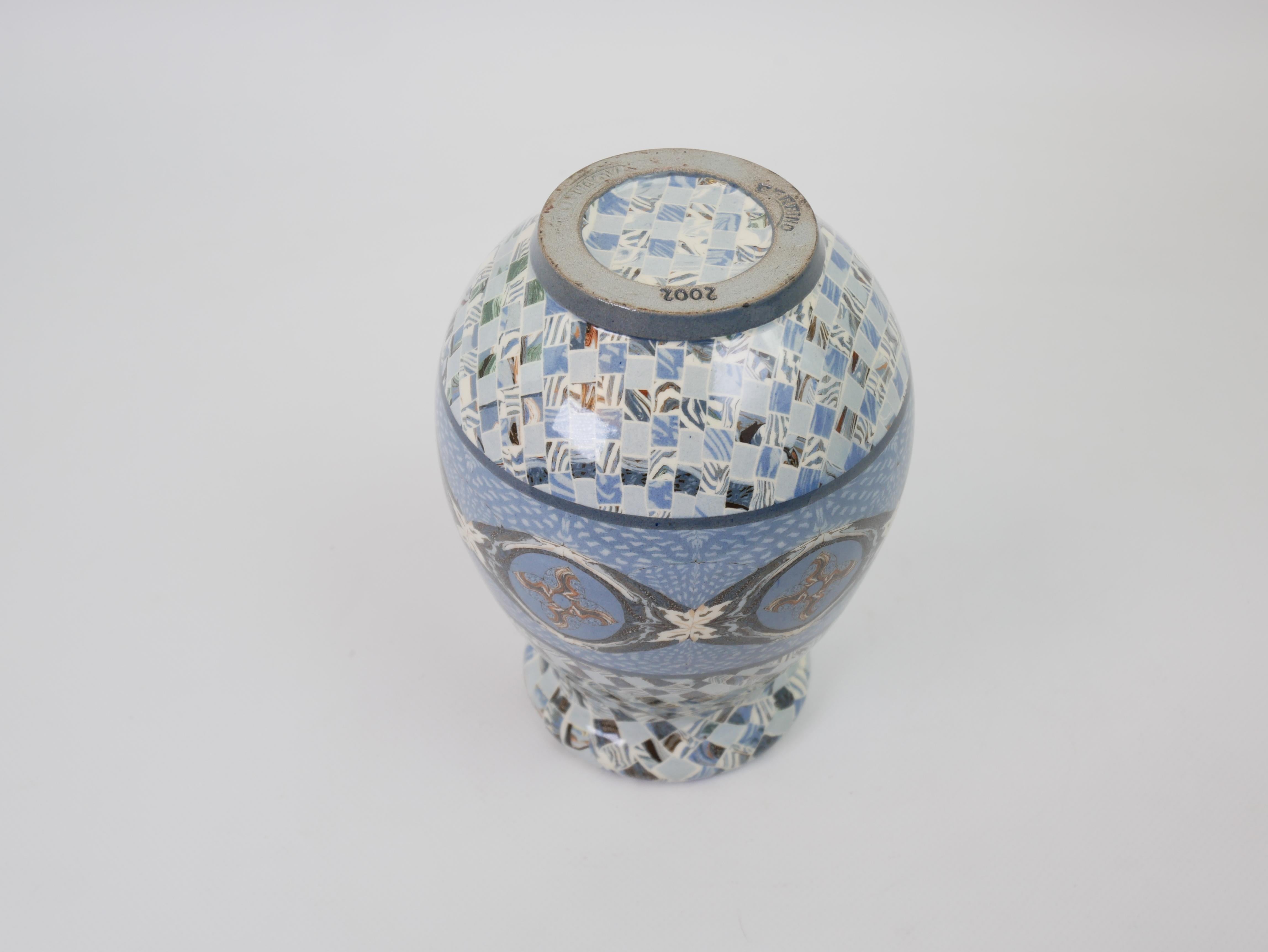 Encantador jarrón de cerámica azul bebé de Jean Gerbino Vallauris hacia 1940 en venta 5